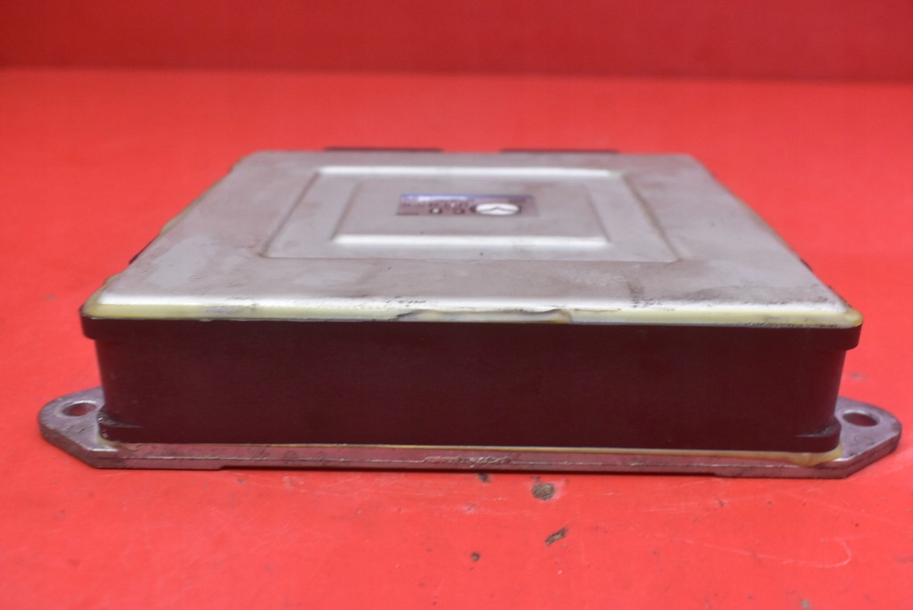 control unit LFD718881 E6T53975H1 MAZDA 5 V 05-08
