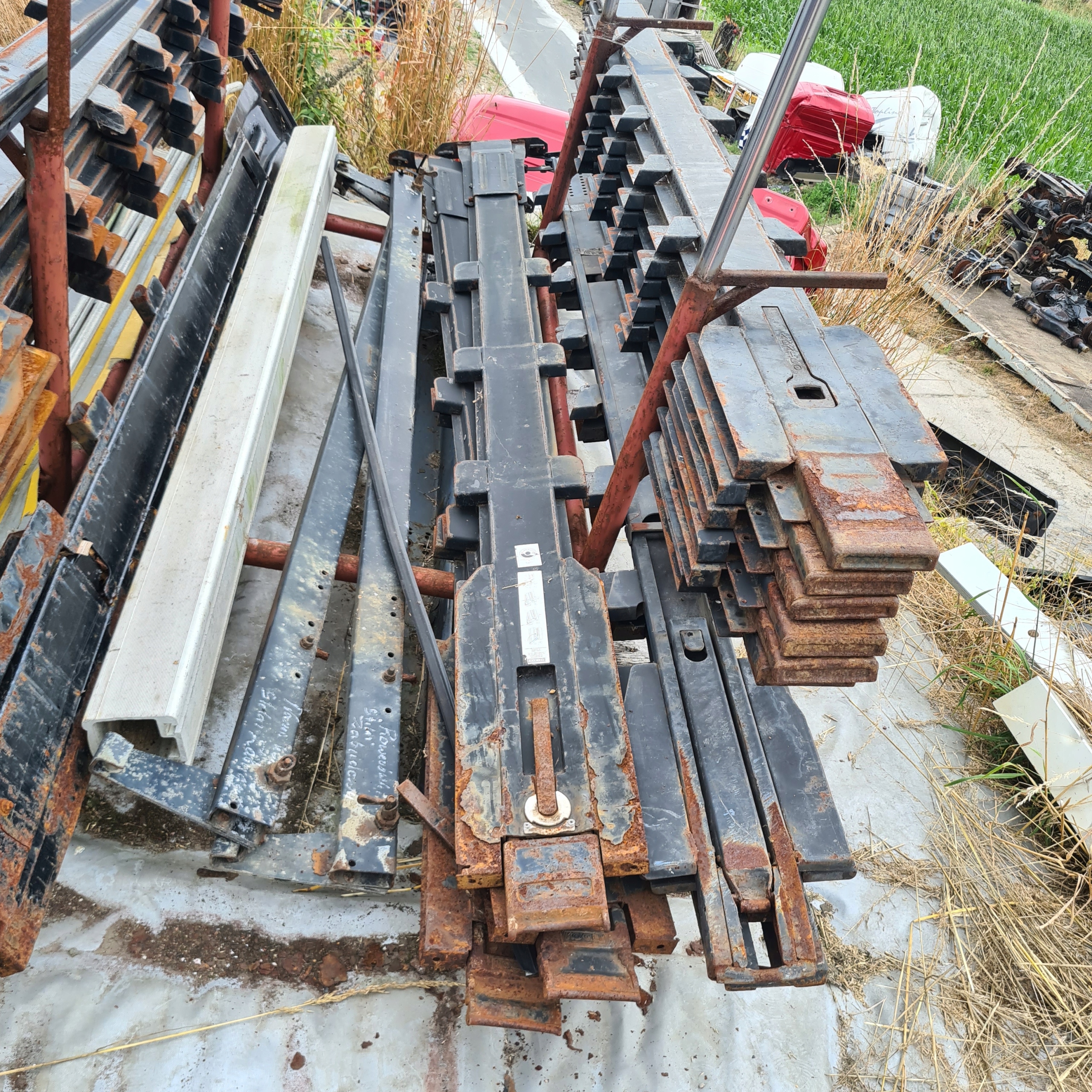 KONICA БОКОВАЯ СТОЙКА ДВЕРЬ ПОЛЮС ПОЛУПРИЦЕП КОГЕЛЬ