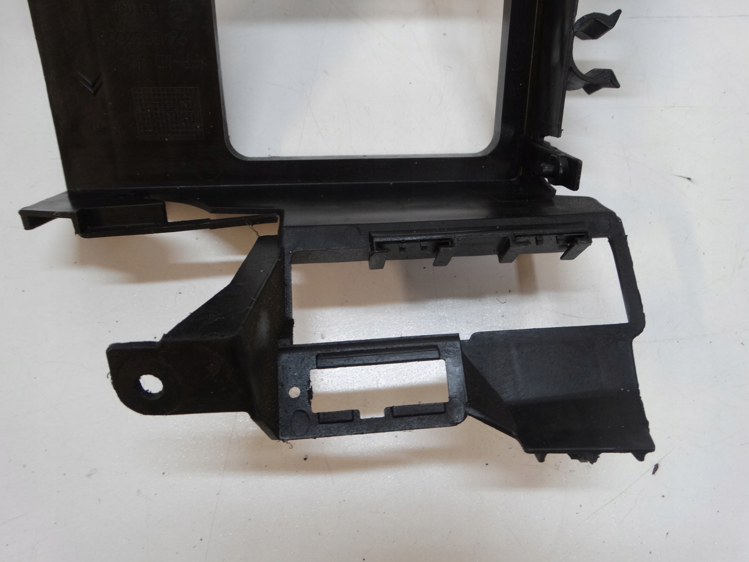 Support plaque Boîte BSI CITROEN XSARA PICASSO