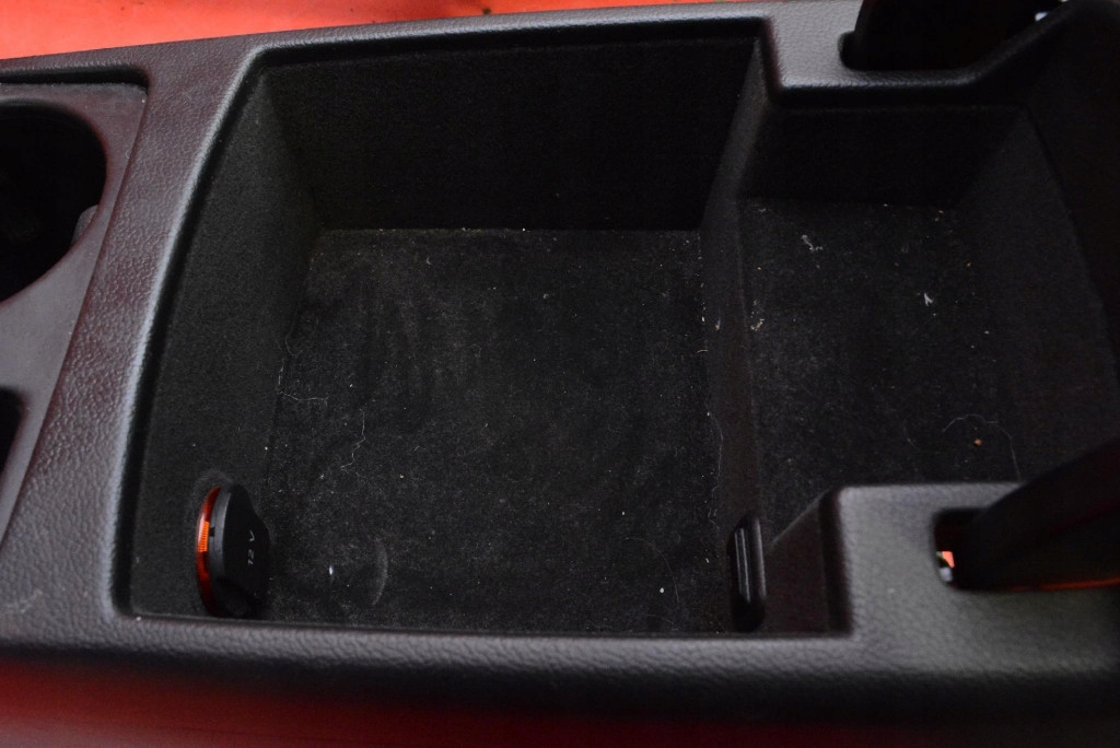 TUNEL central armrest SKORZANY EU AUDI A5 8T COUPE 07-11