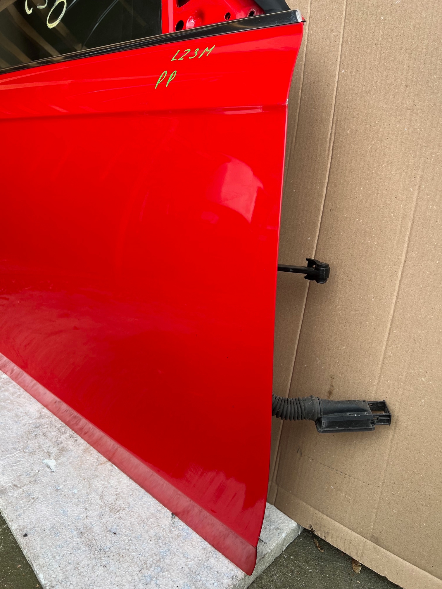 AUDI A4 B8 Tür rechts vorne rechts vorne LZ3M