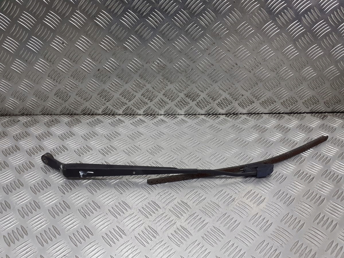 RAMIĘ WYCIERACZKI LEWY PRZÓD SUZUKI LIANA