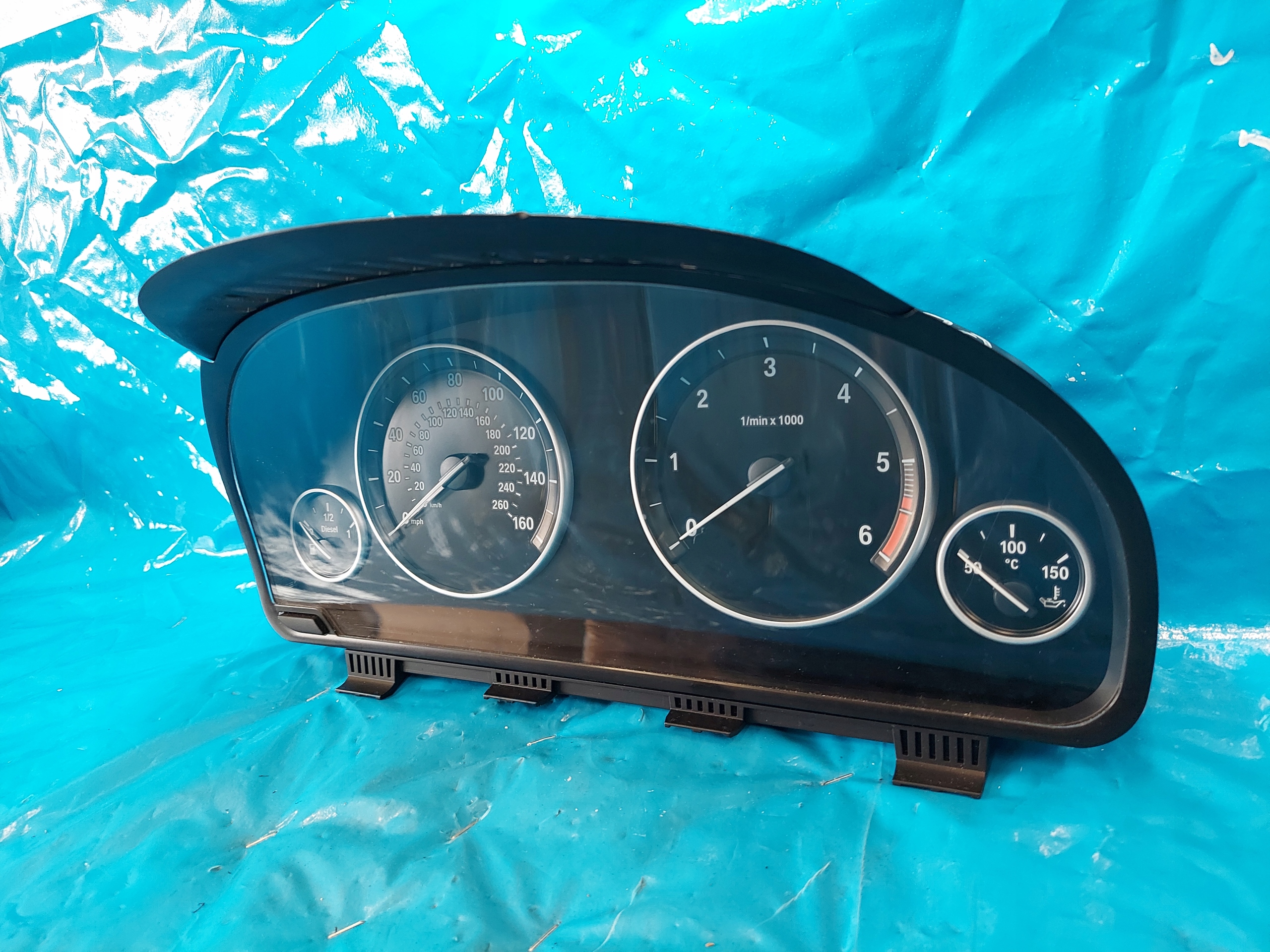 dials clock BMW 5 F10 2.0 D 2012 R 25811511 UK