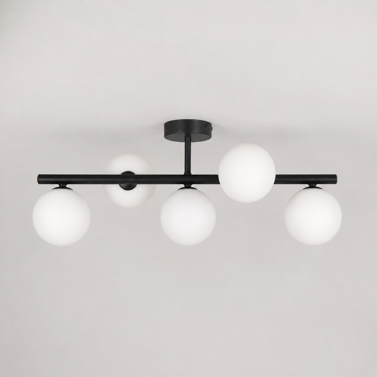 Żyrandol Lampa Sufitowa Czarna Do Salonu Sypialni 5xG9 mleczne klosze kule