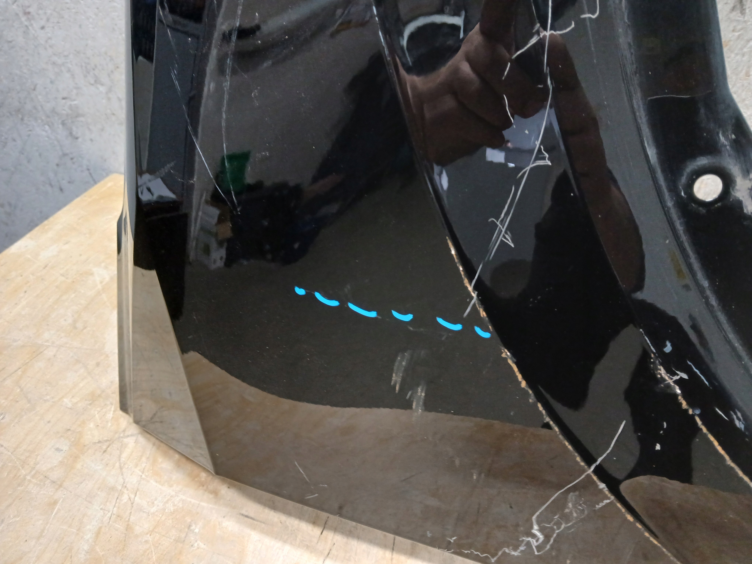 fender front right AUDI Q2 81A