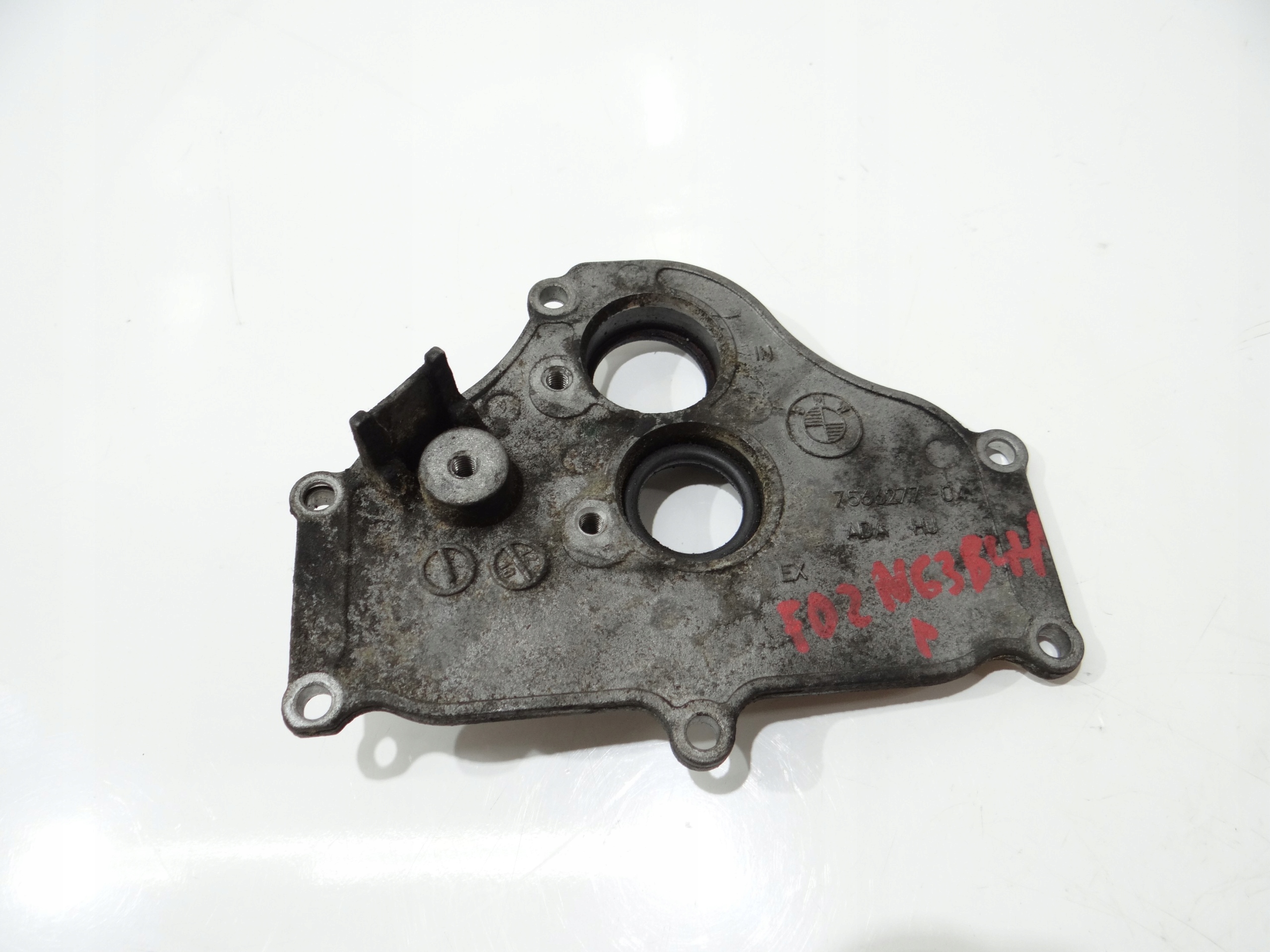 kryt hlavy BMW F02 N63 7566277