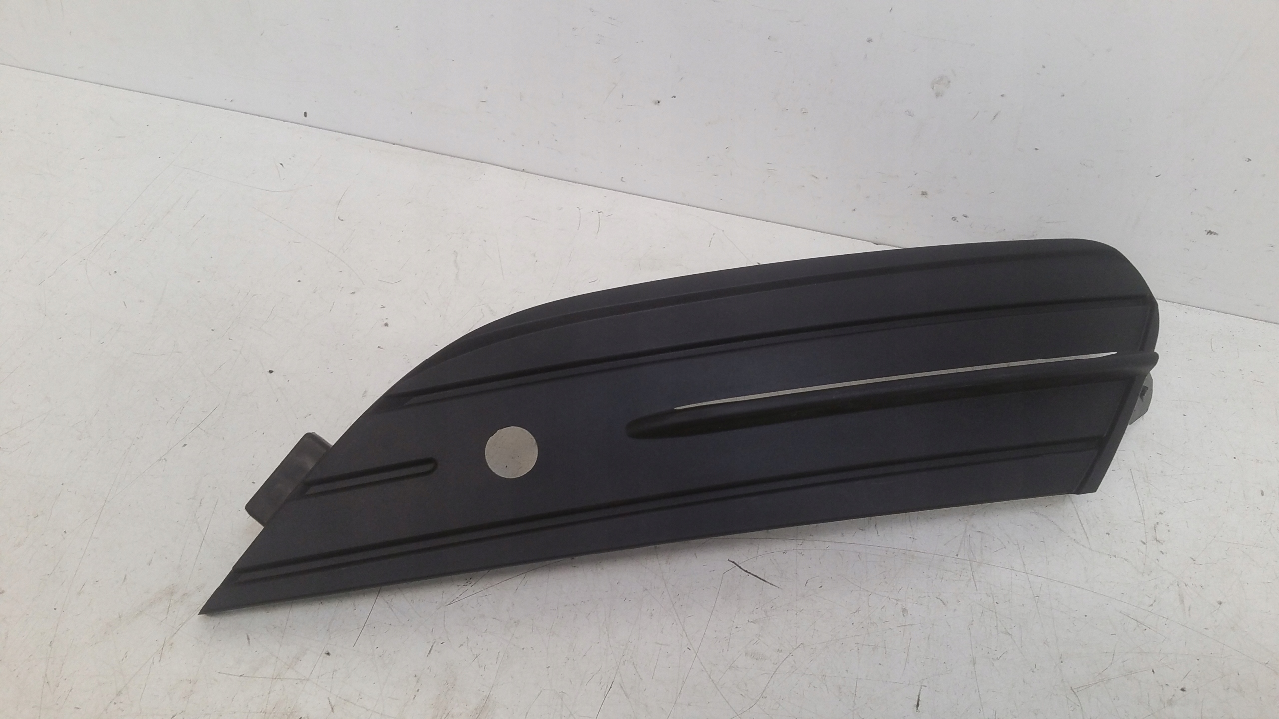 grid of a bumper right 622568681R Renault Espace