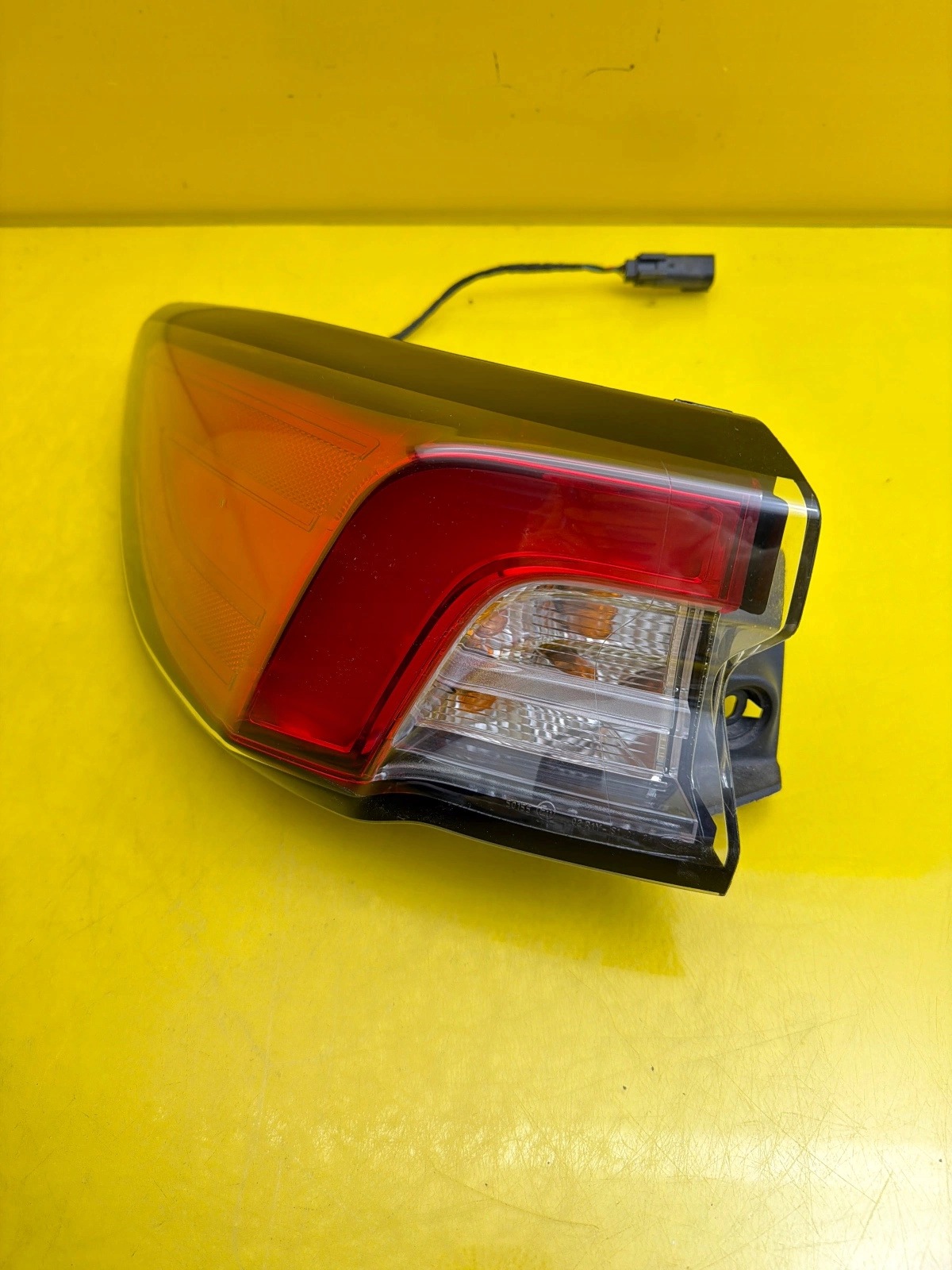 light left rear Ford Kuga III 2020- LV4B-13405-BE