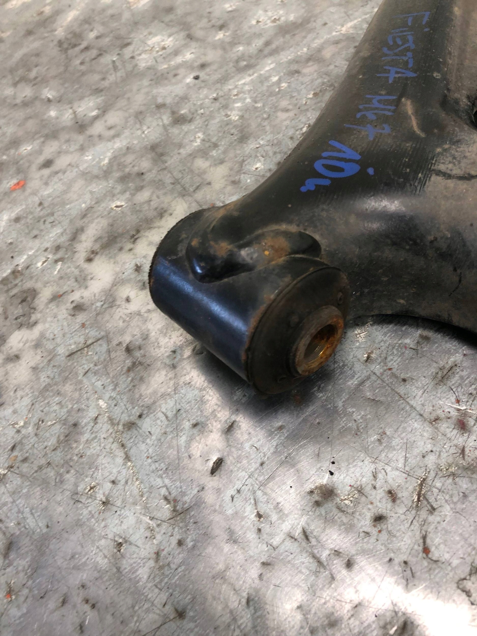 arm right front FORD FIESTA MK7