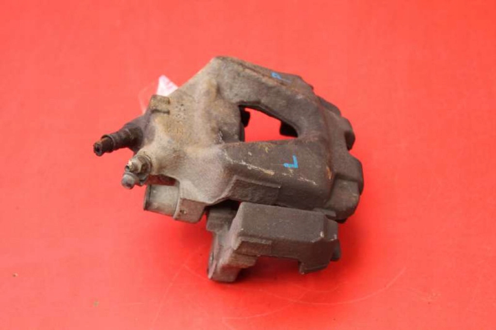 caliper brake left front BMW E90 E91 3.0xi 218 KM 4X4 04-10