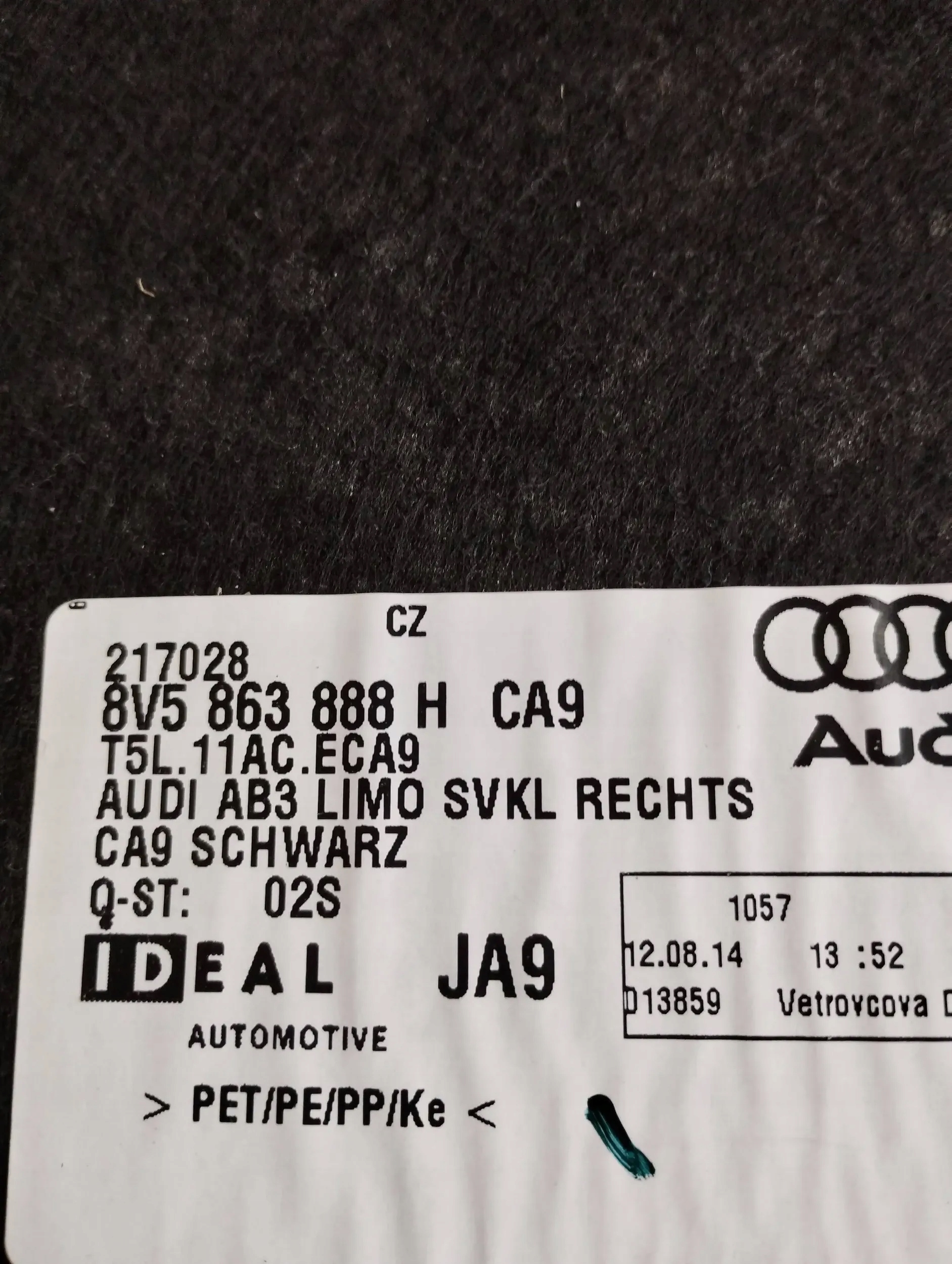 Audi A3 8V sedan boot upholstery right 8V5863888H