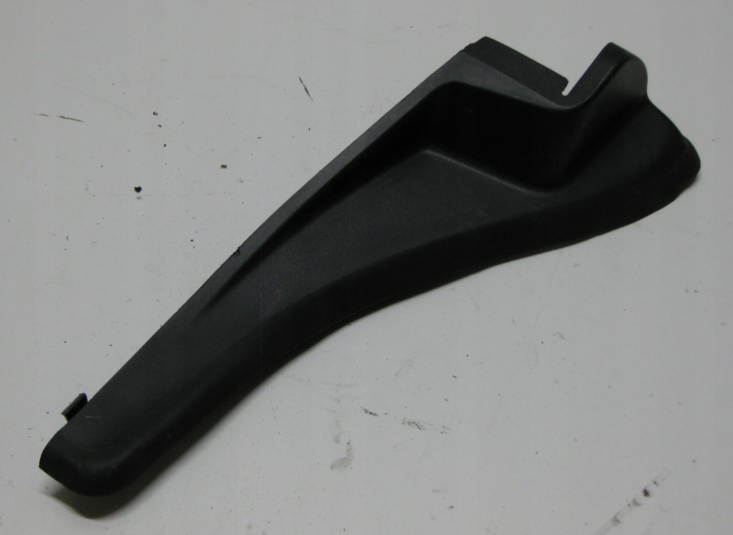 RENAULT MASTER III LIFT cover for hinge corner under the window left 668119349R