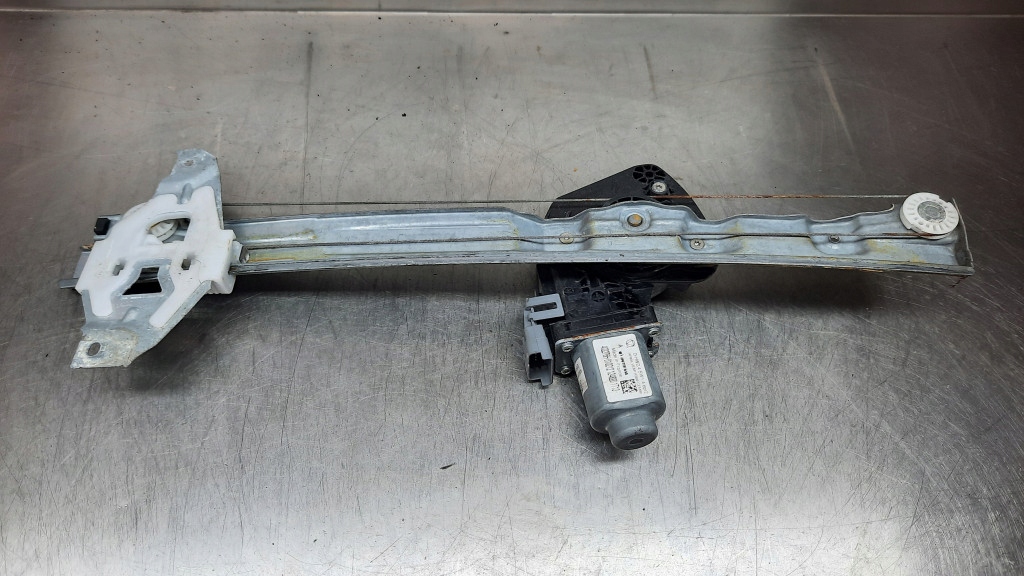 PODNOŚNIK SZYBY PRAWY PRZÓD CITROEN C4 II 1.6HDI 12R HB 121786AVD Numer katalogowy części 01