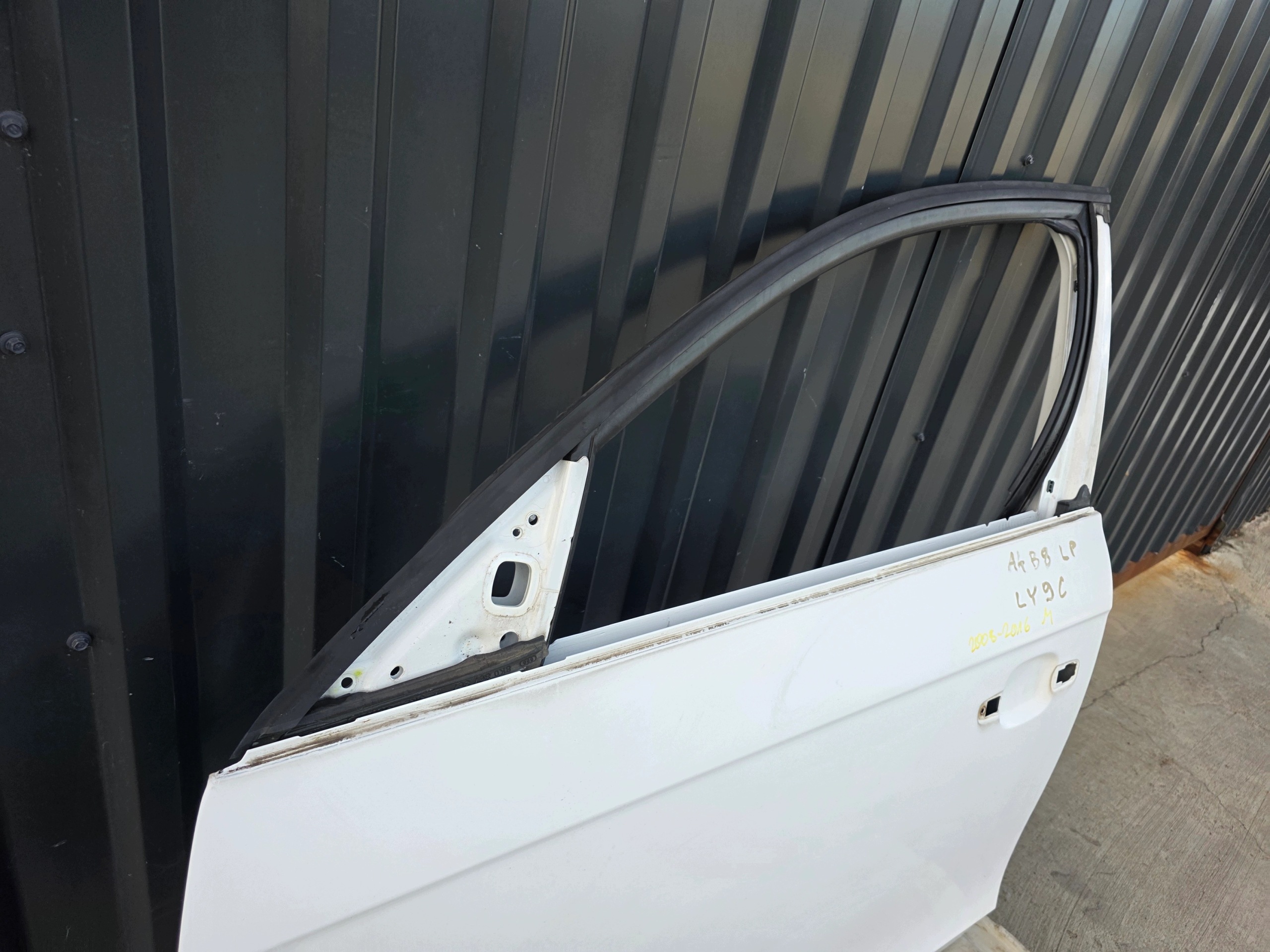 door left front AUDI A4 B8 LY9C sedan AVANT KOMBI 2008-2016 !!!