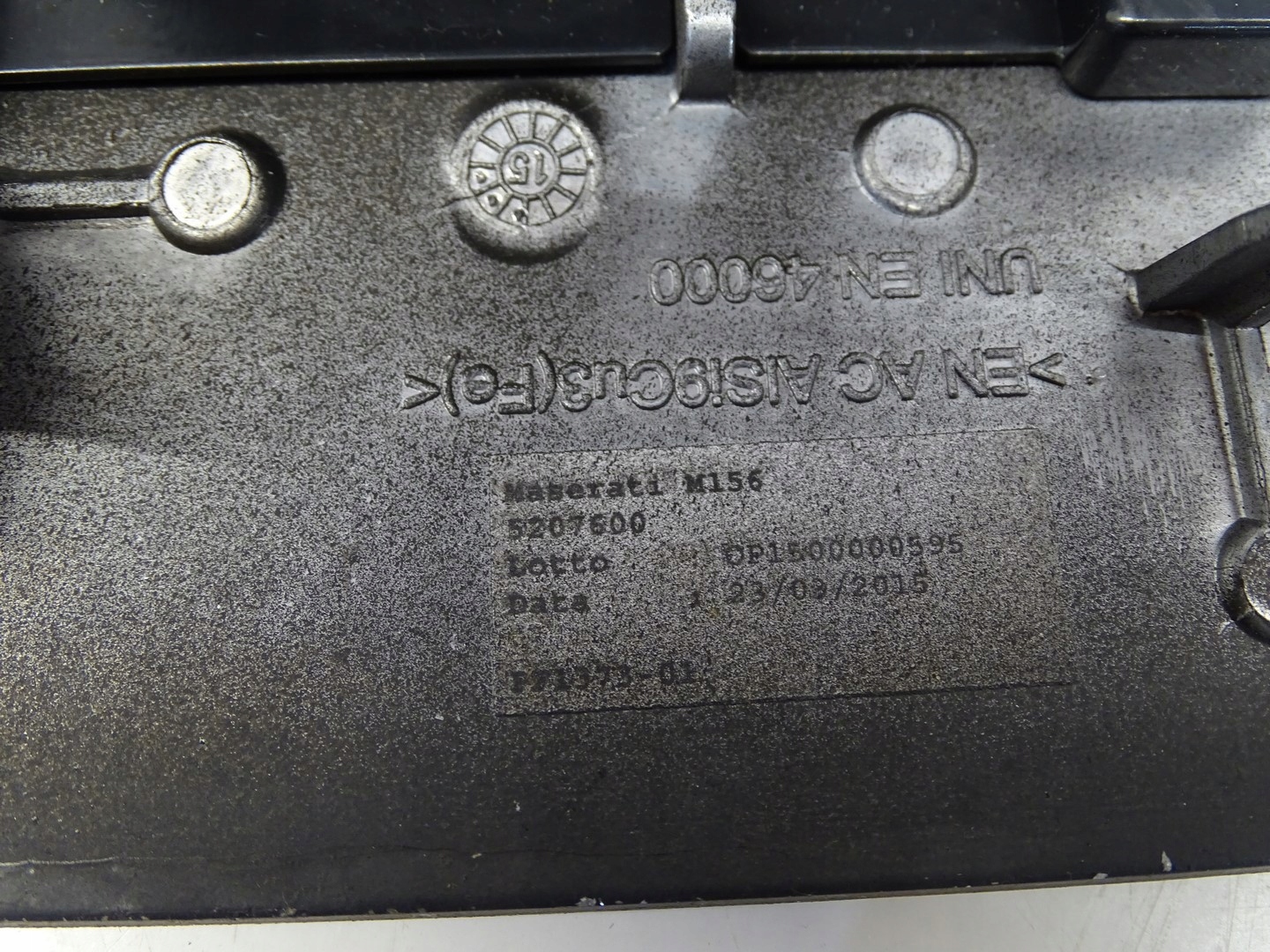 PANEL moyenne DEKOR tunnel MASERATI GHIBLI III