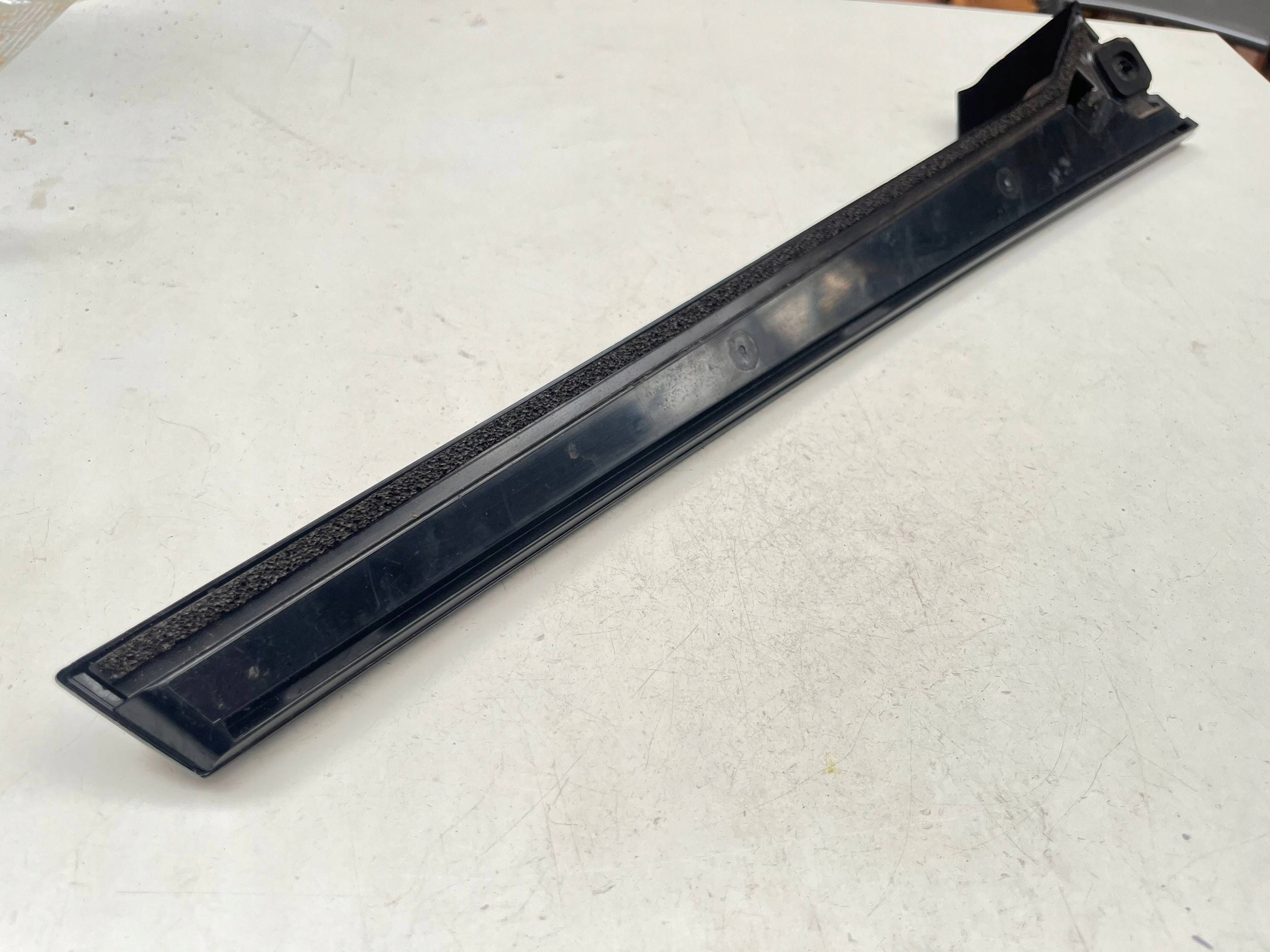 AUDI Q8 4M8 left moulding windows bonnet rear part SPOILER 4M8854871 !J