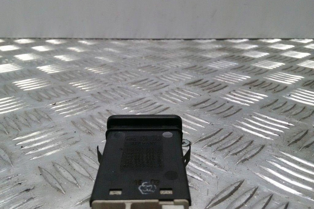 interruttore luci Luci di emergenza VW GOLF IV 1J0 953 235
