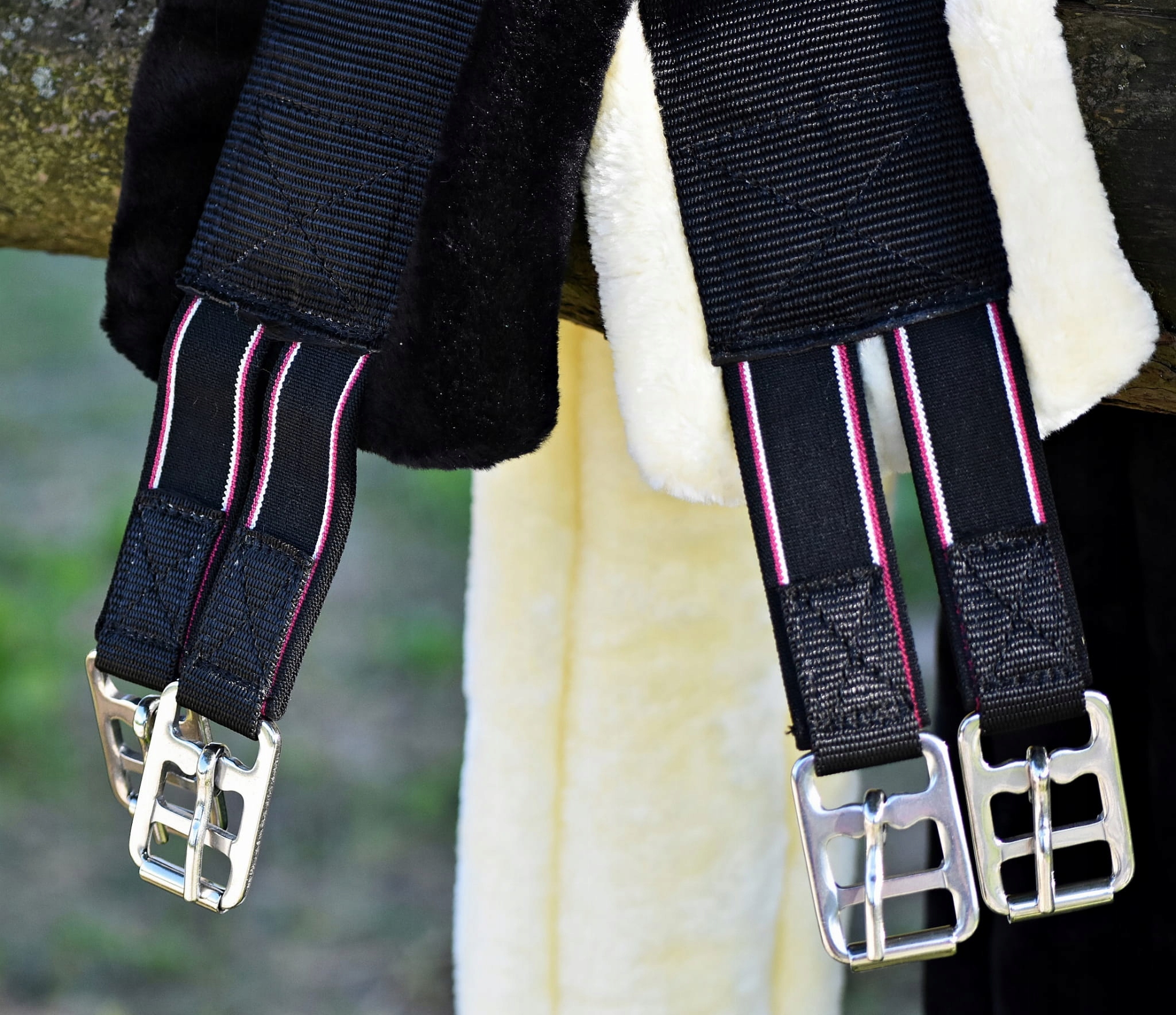 Popręg wszechstronny z futerkiem START FurArtificial czarny 140 cm Marka Start