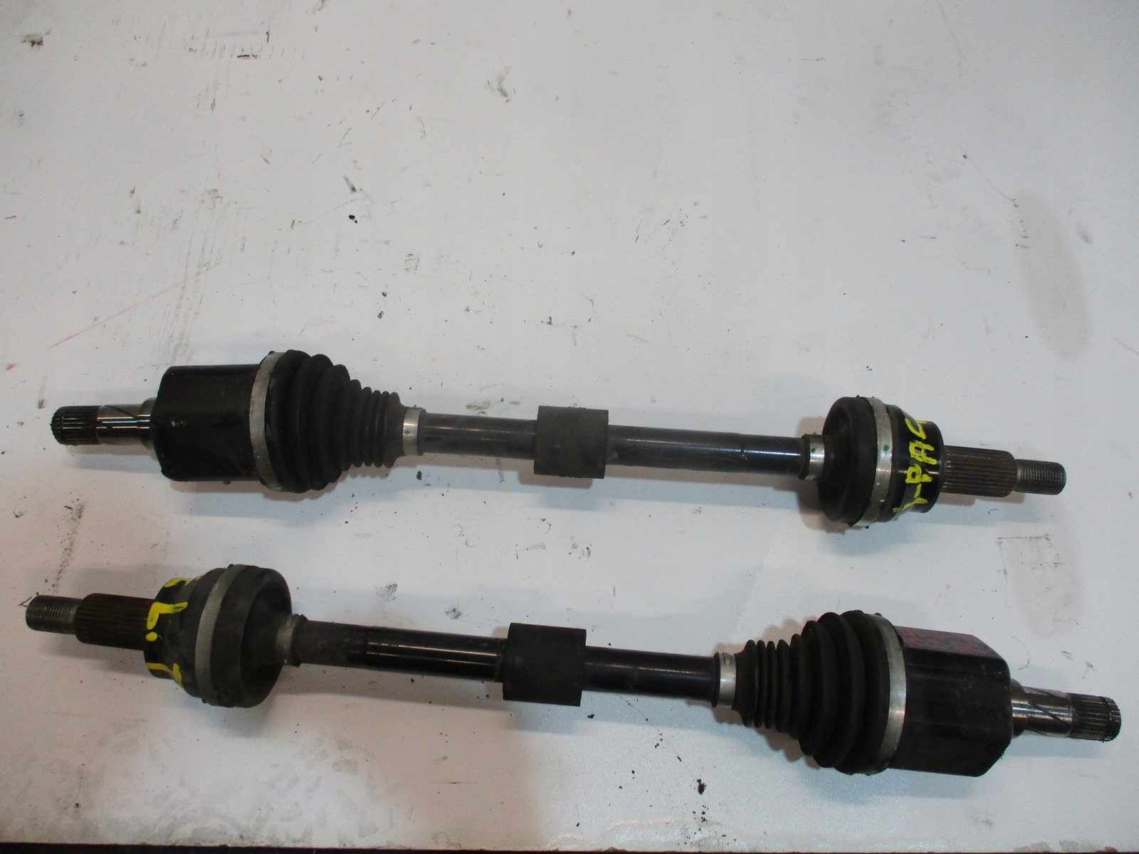 Semiasse Semiasse JAGUAR e PACE IPACE J9D3-4B402-AC
