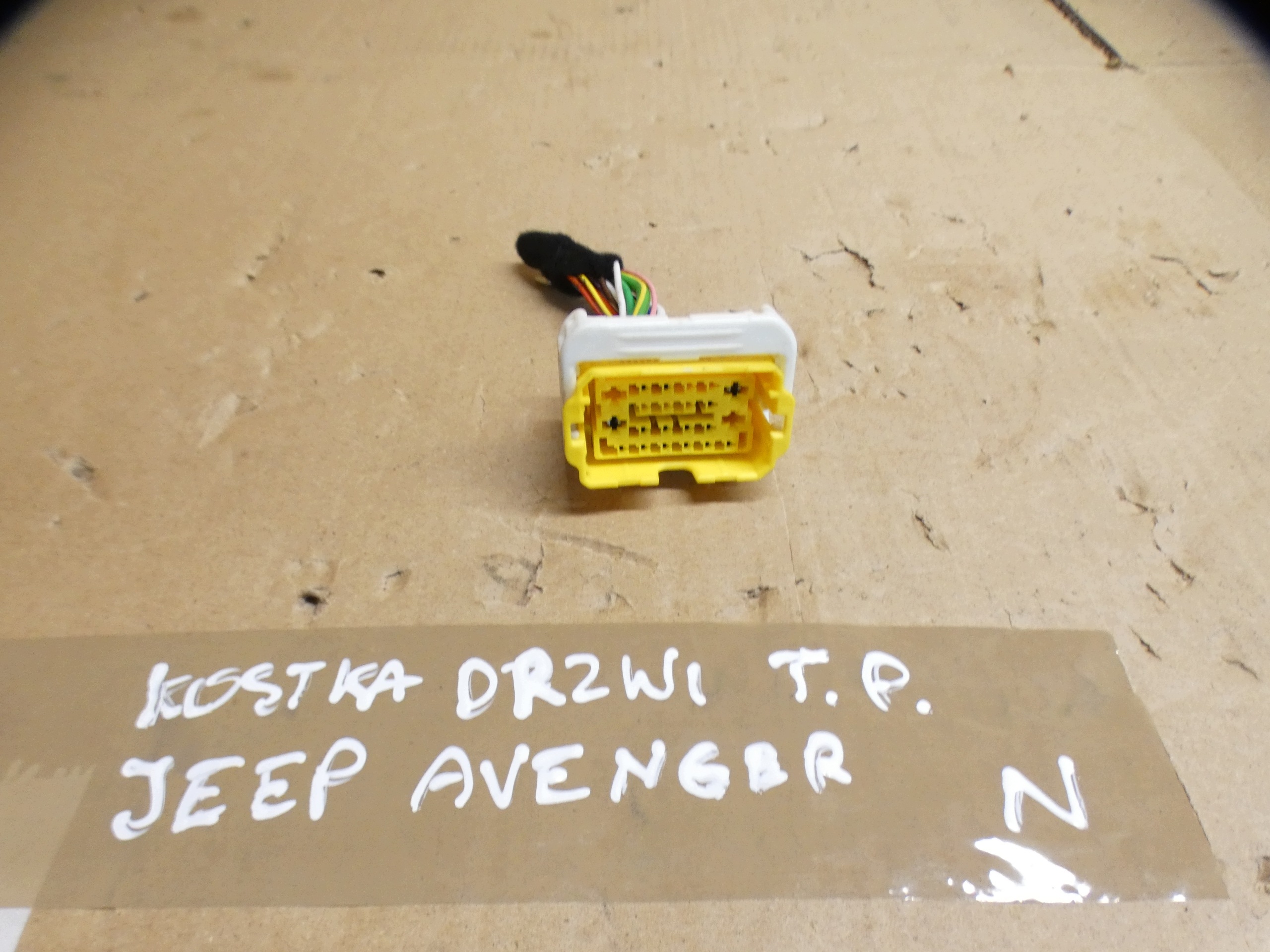 connecting spoiler KOSTKA door JEEP AVANGER