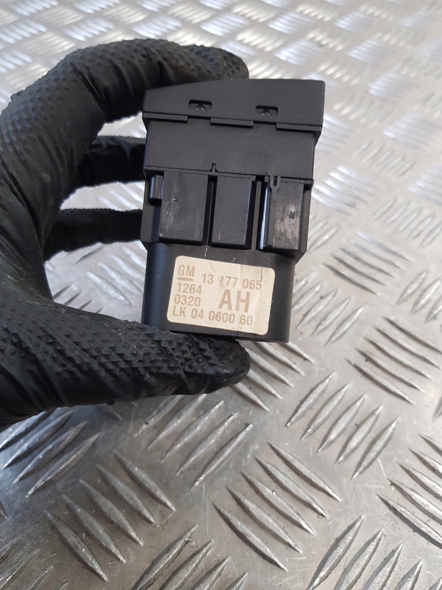 switch light switch 13177065AH OPEL VECTRA C 04R