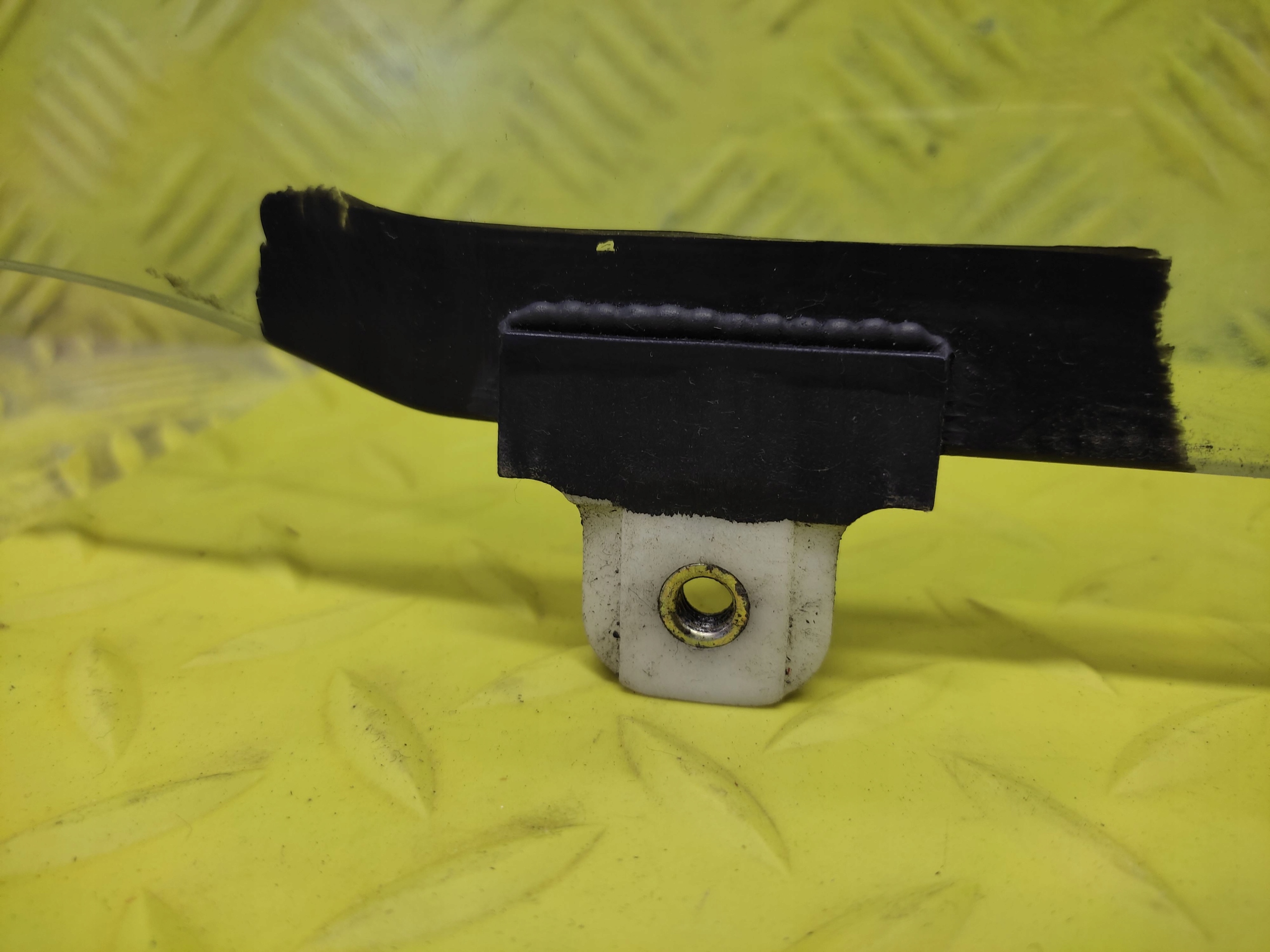 DAIHATSU YRV window door left rear part