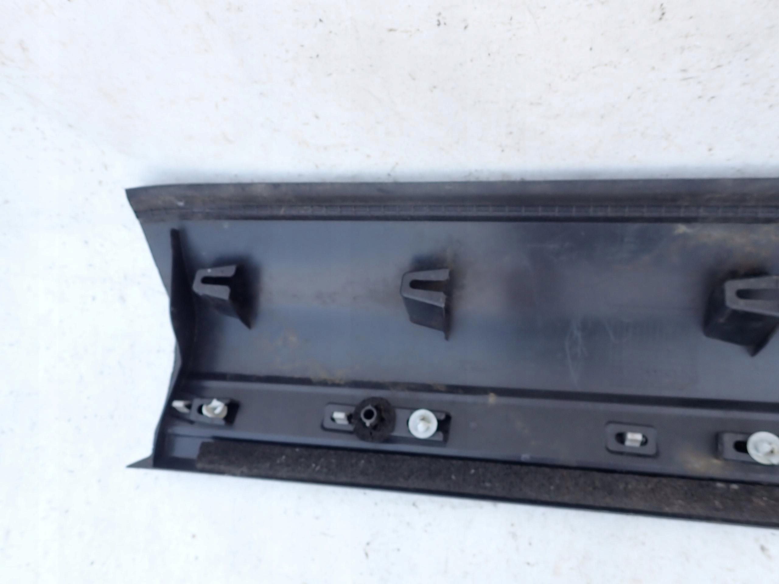 RANGE ROVER EVOQUE and 11- moulding door right front