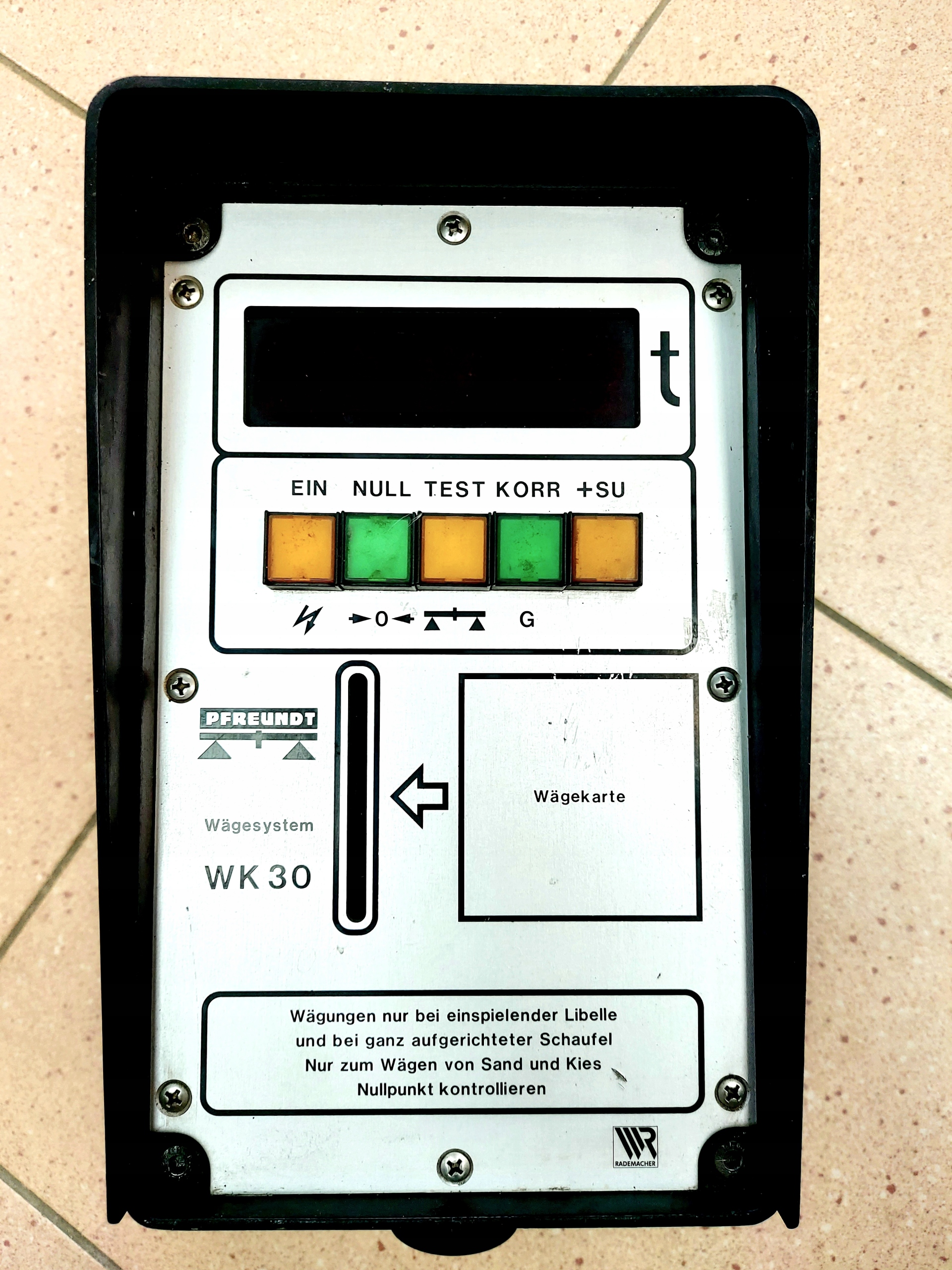 Waga elektroniczna PFREUNDT WK 30 ładowarka