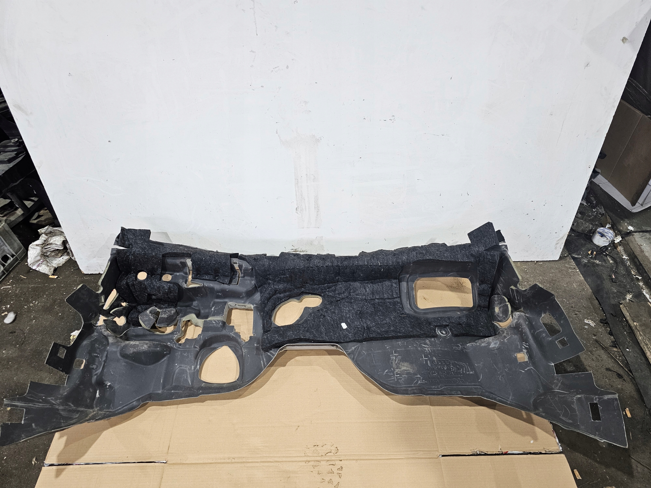soundproofing partition wall AUDI A6 C7 4G1863947E