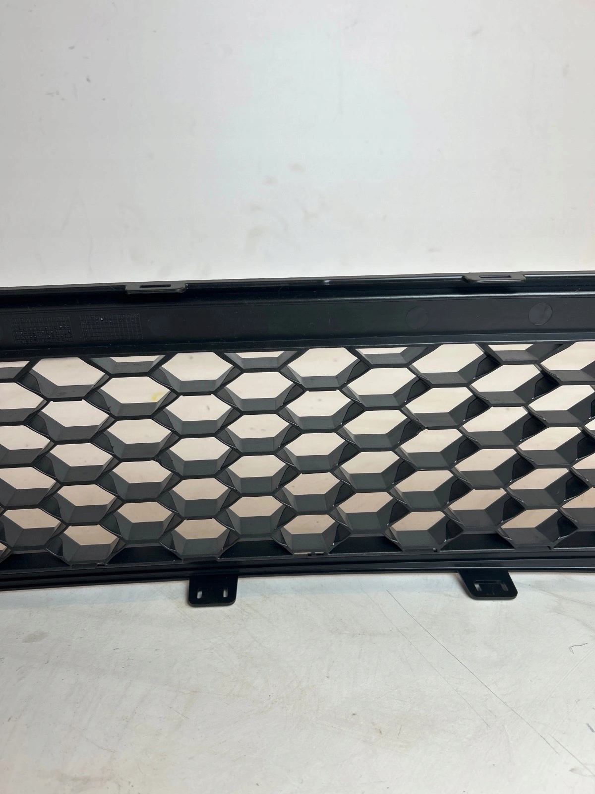 Lüftungsgitter mitte der Stoßstange Volkswagen Golf VI GTI 5K0