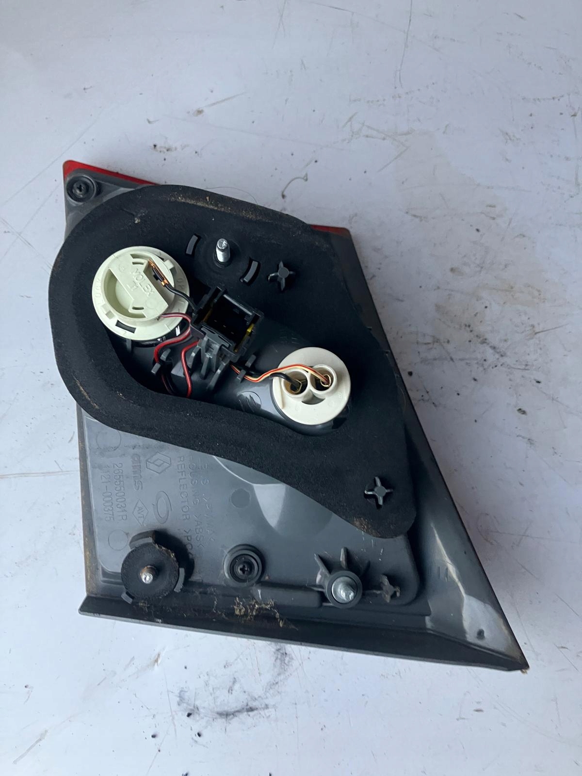 light left rear part to the bonnet RENAULT LATITUDE 265550031R