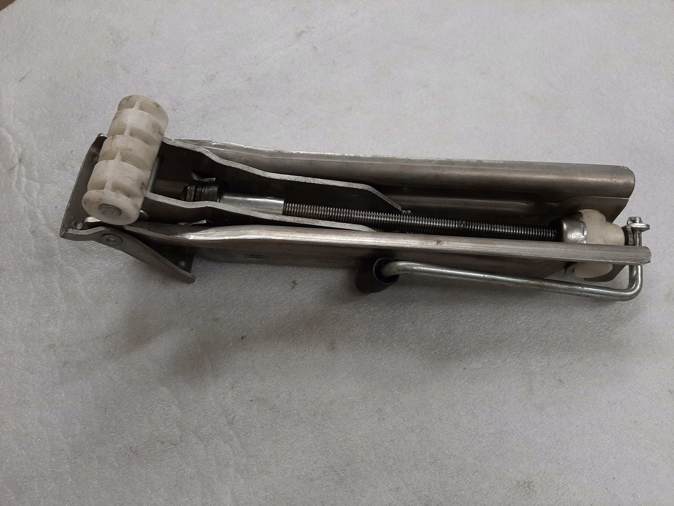 Домкрат AUDI A6 C6 4F0011031