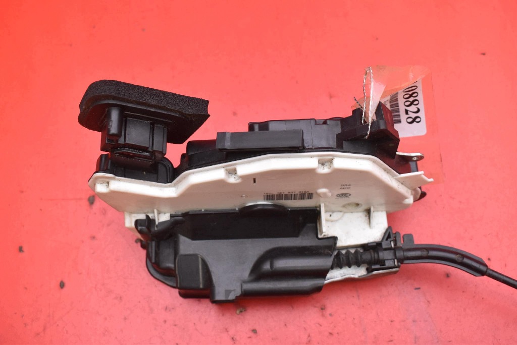 lock door right front front EU 5E1837016A SKODA OCTAVIA 3 III 13-17