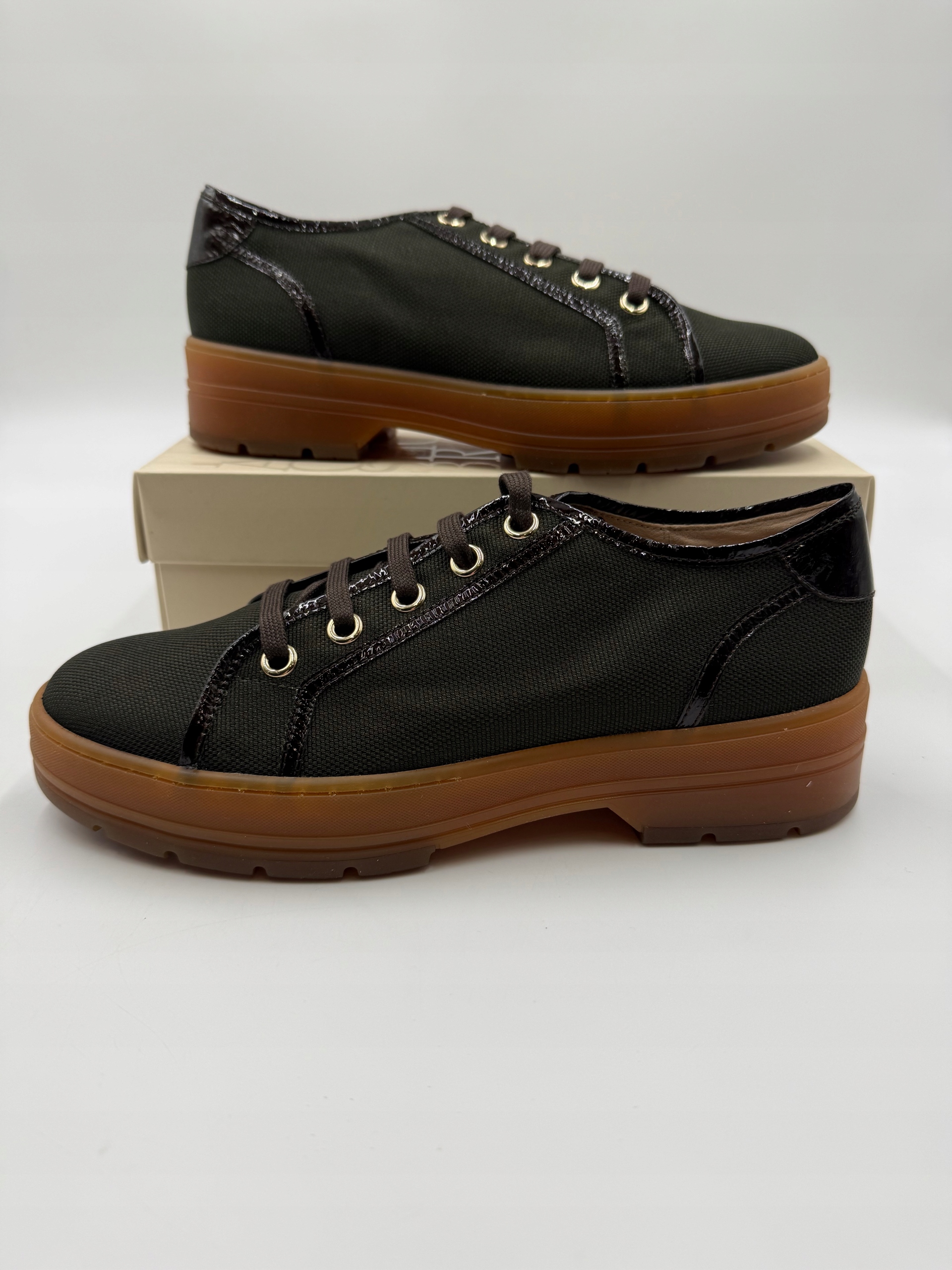 Polobotky, tenisky Hogl 41 1/2