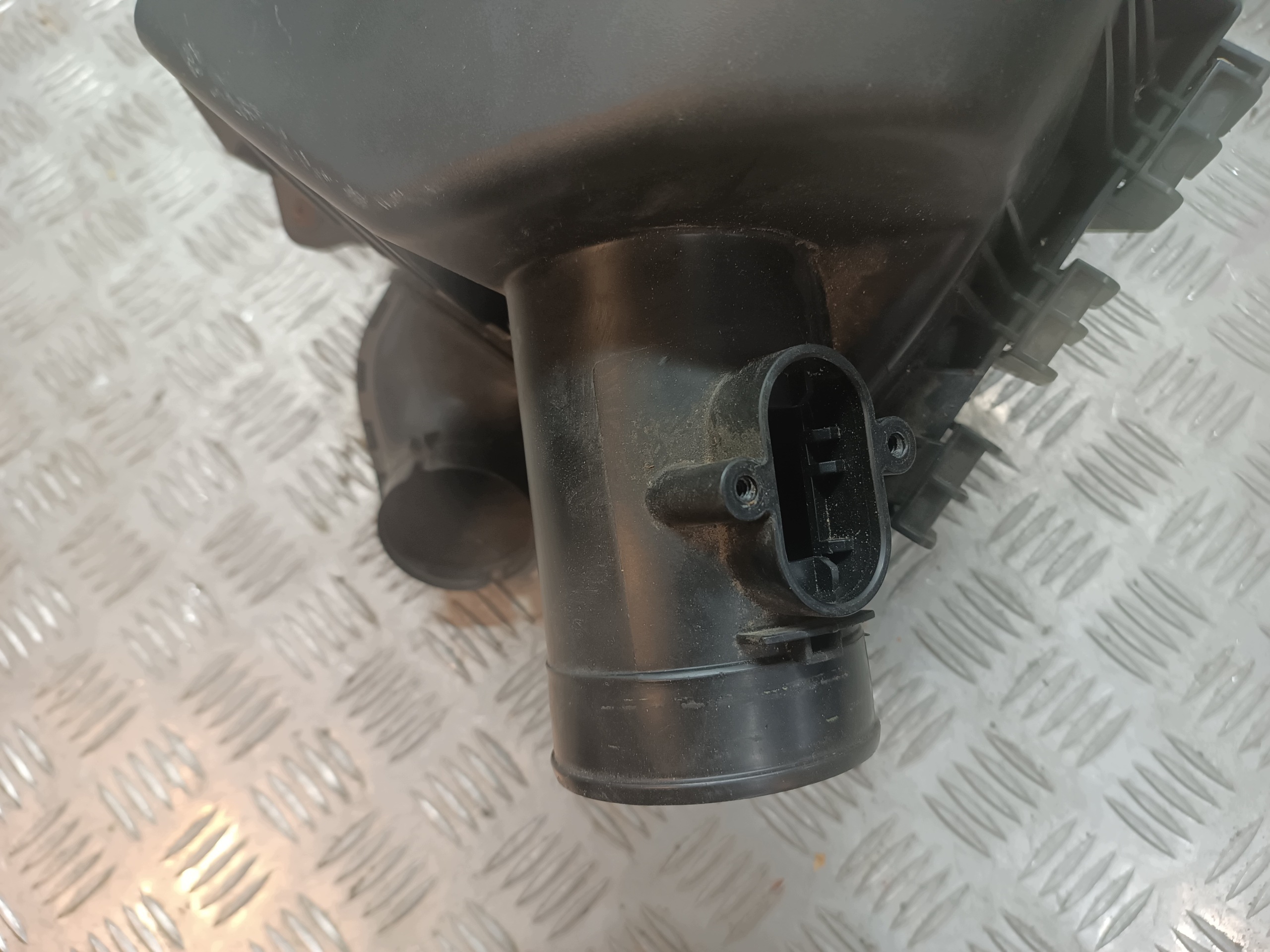 Gehäuse filter luft OPEL MOKKA 1.7 CDTI