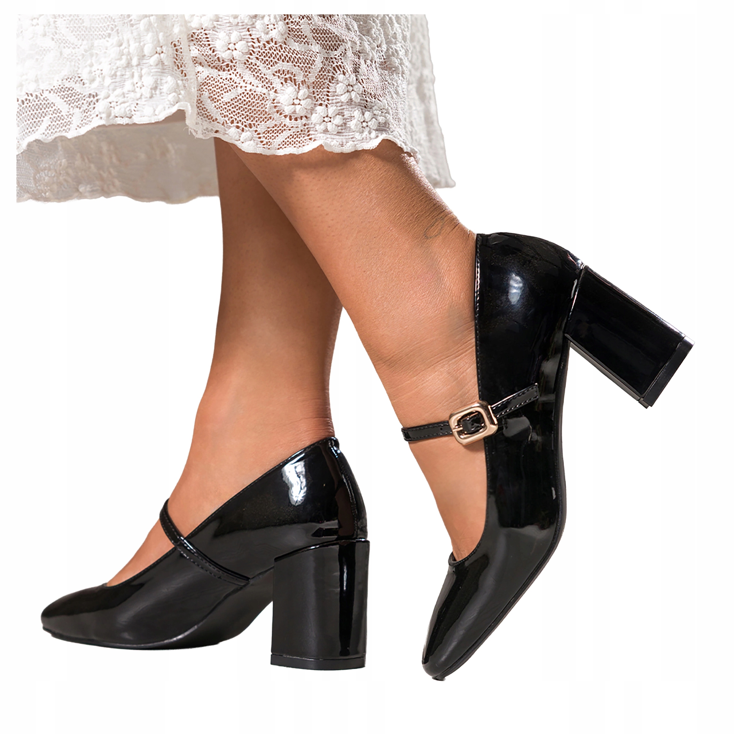 Černé dámské lakované lodičky Mary Jane s páskem na podpatku, velikost 39