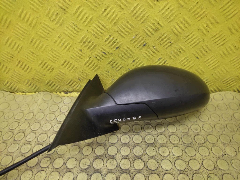 SEAT CORDOBA II mirror left