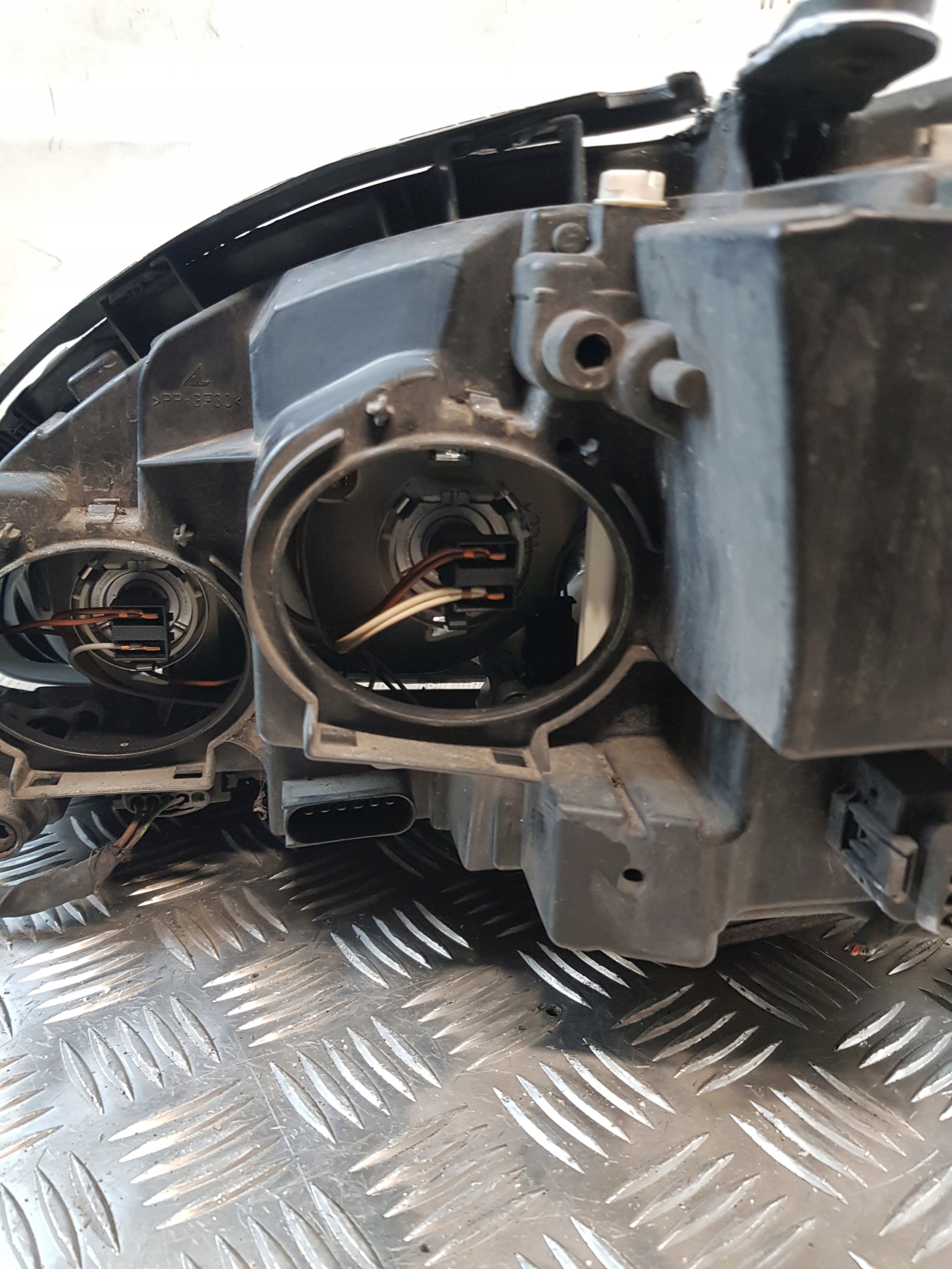 MERCEDES W220 light right front XENON 02R- EUROPA