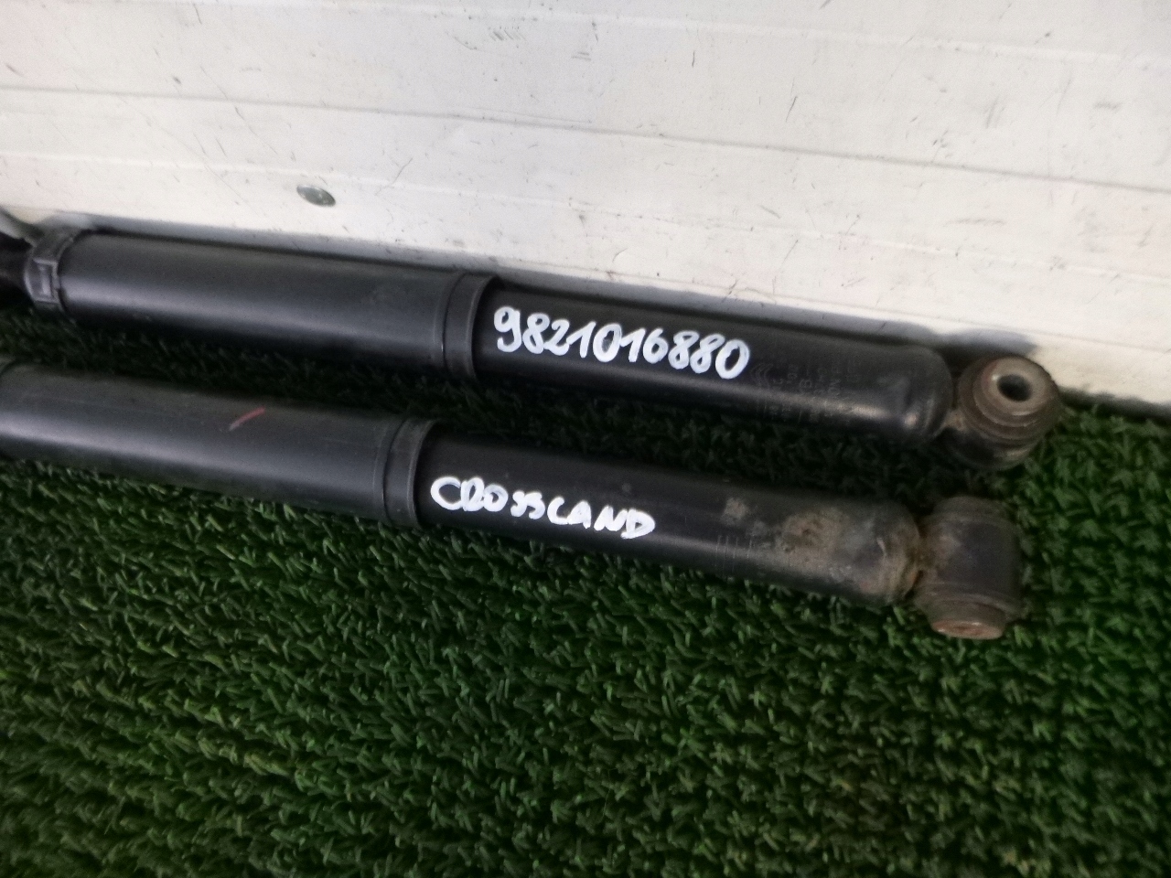 OPEL CROSSLAND X 17- shock absorber rear original
