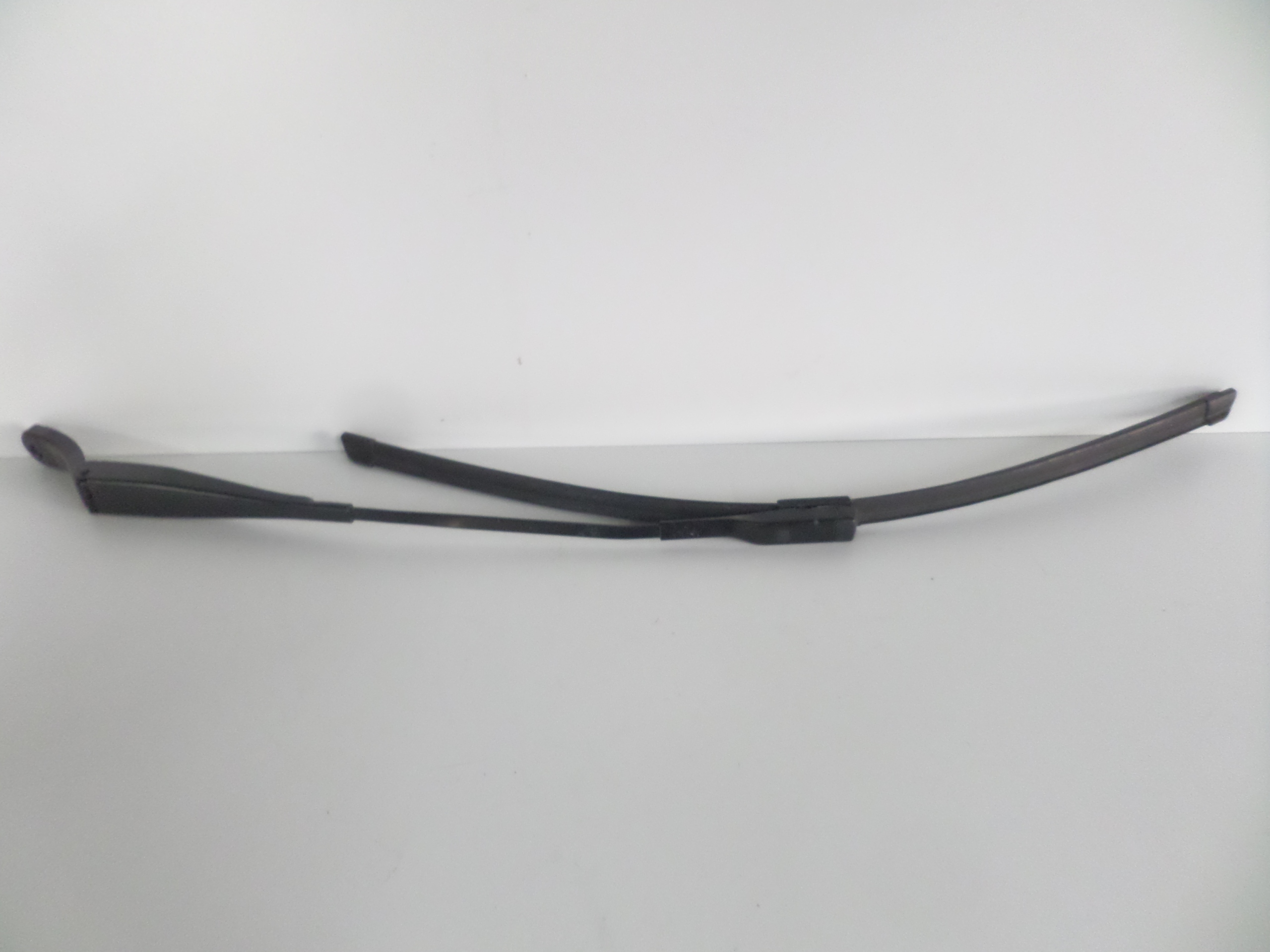 wiper arm front left OPEL CROSSLAND X 17