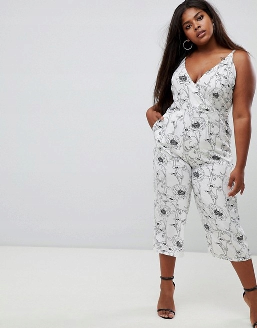 KOMBINEZON NA RAMIĄCZKACH 40