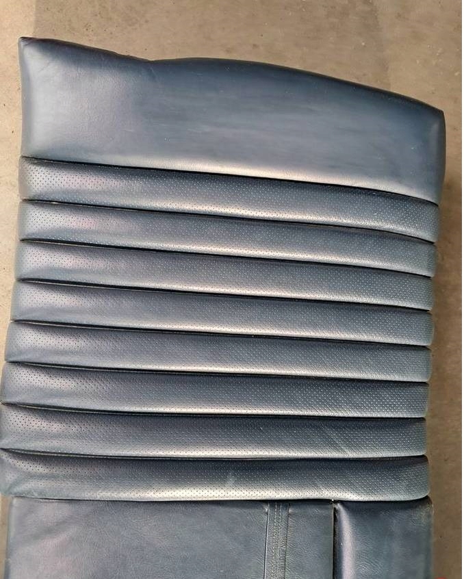 OPARCIE KANAPY hinten MERCEDES 107 SLC 1079201947