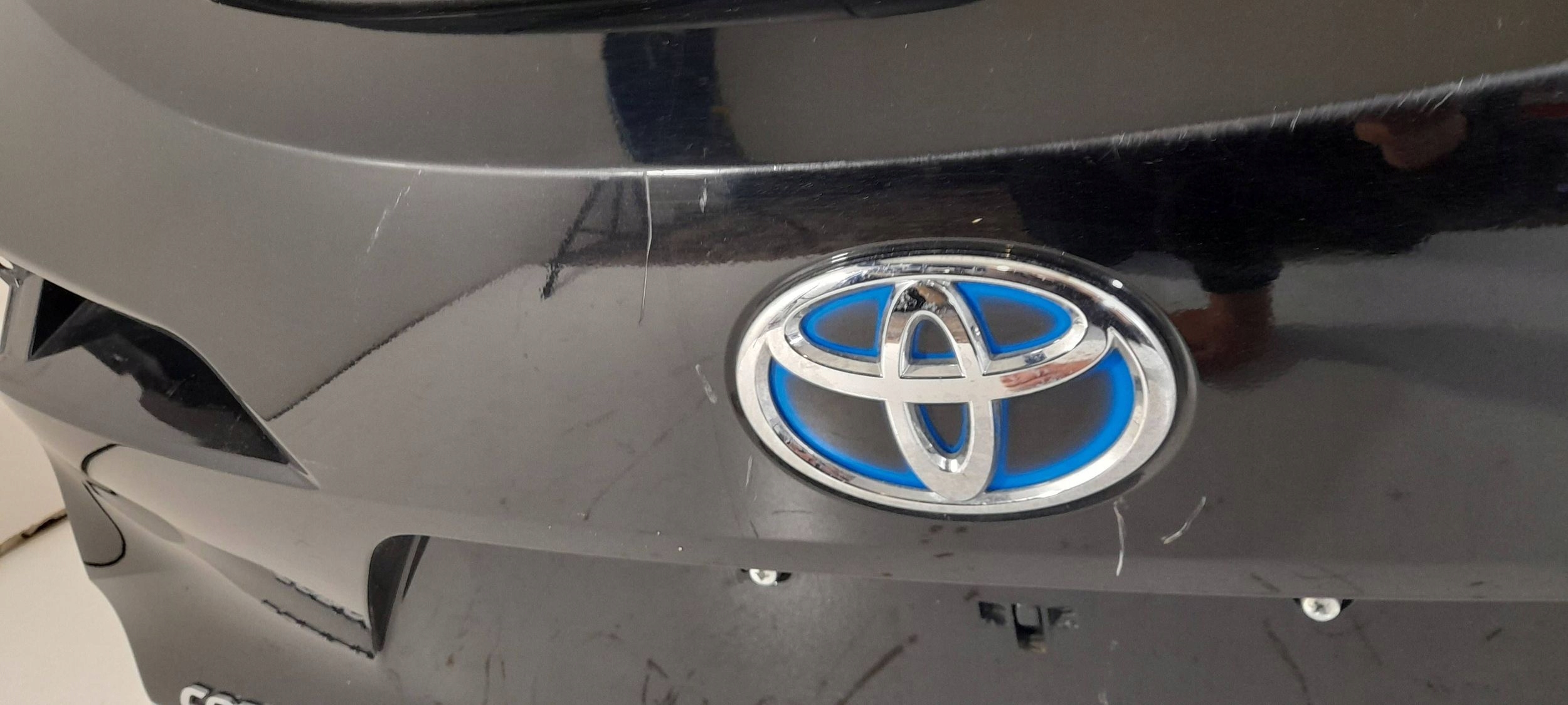 Toyota Corolla E21 Kombi zadnja hauba gepek prtljažnika 209 (H245)