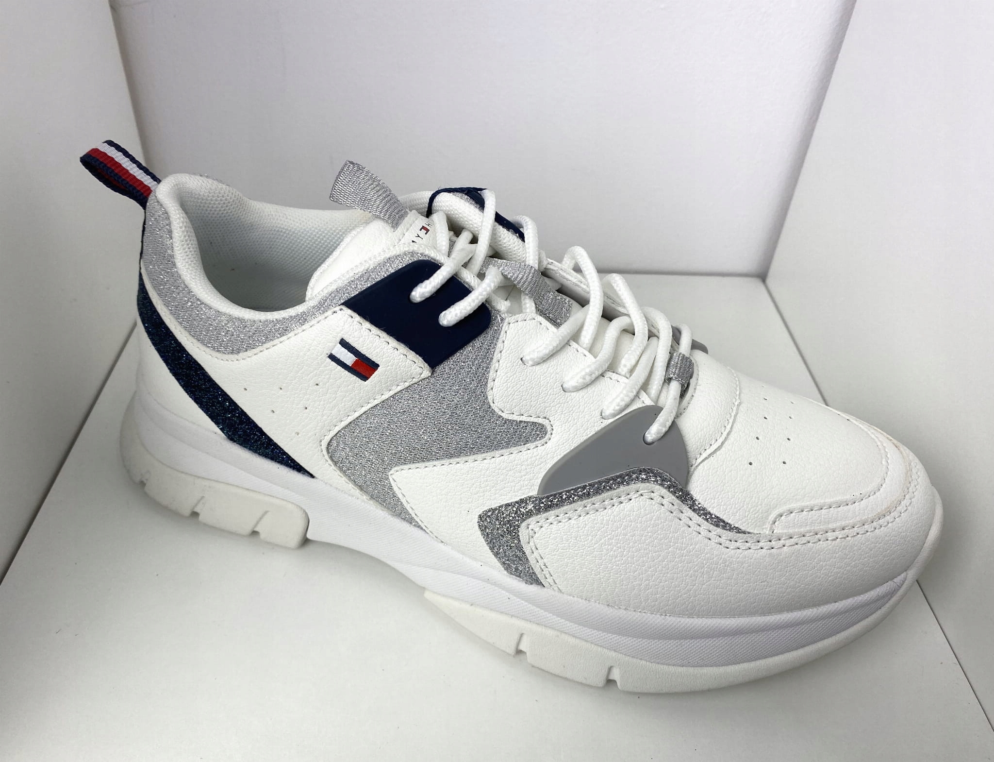 Dámské tenisky Tommy Hilfiger T3A4-31034 White/
