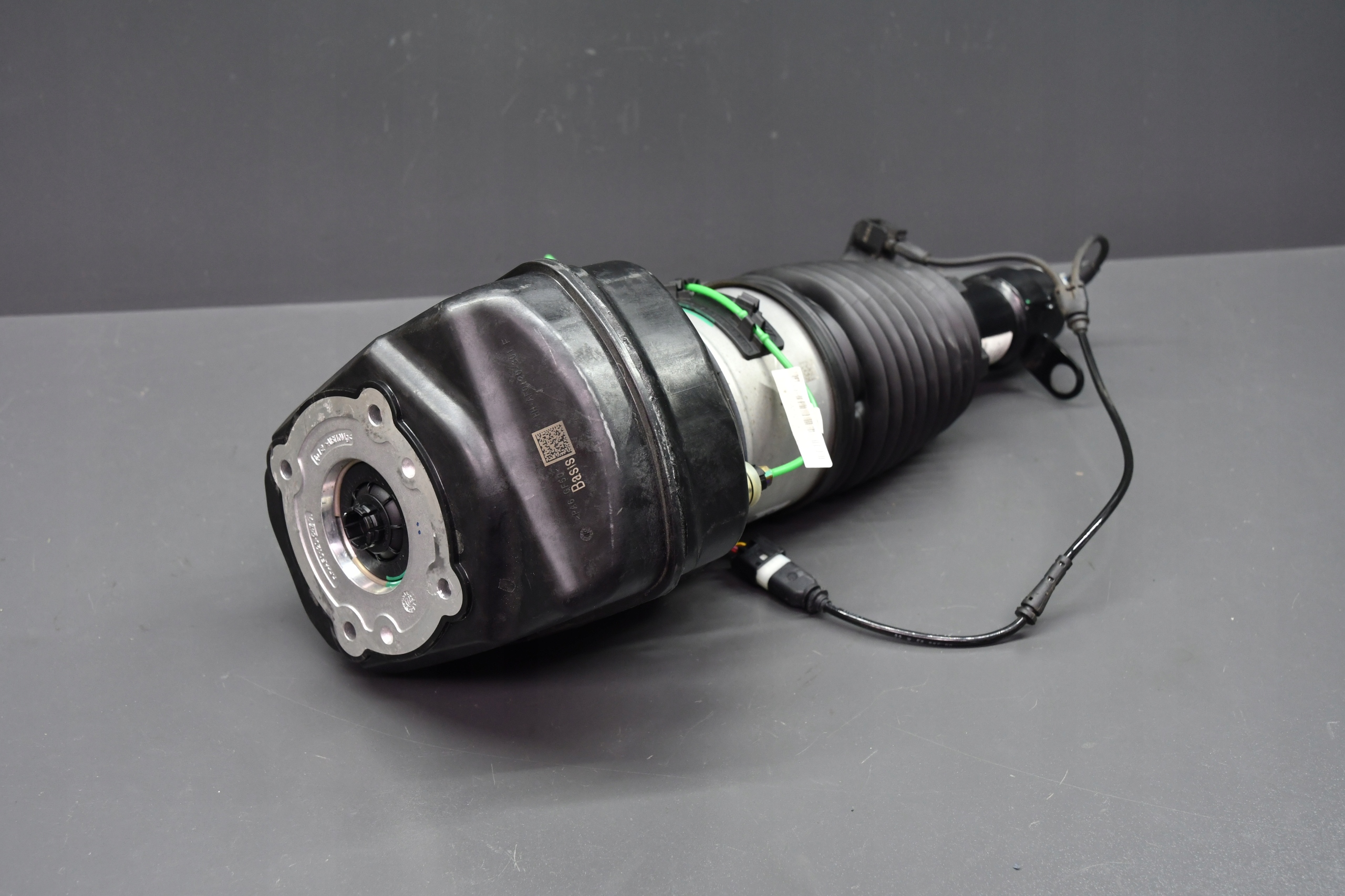 shock absorber left front BMW 7 G70 i7 M70 M760eX 410km