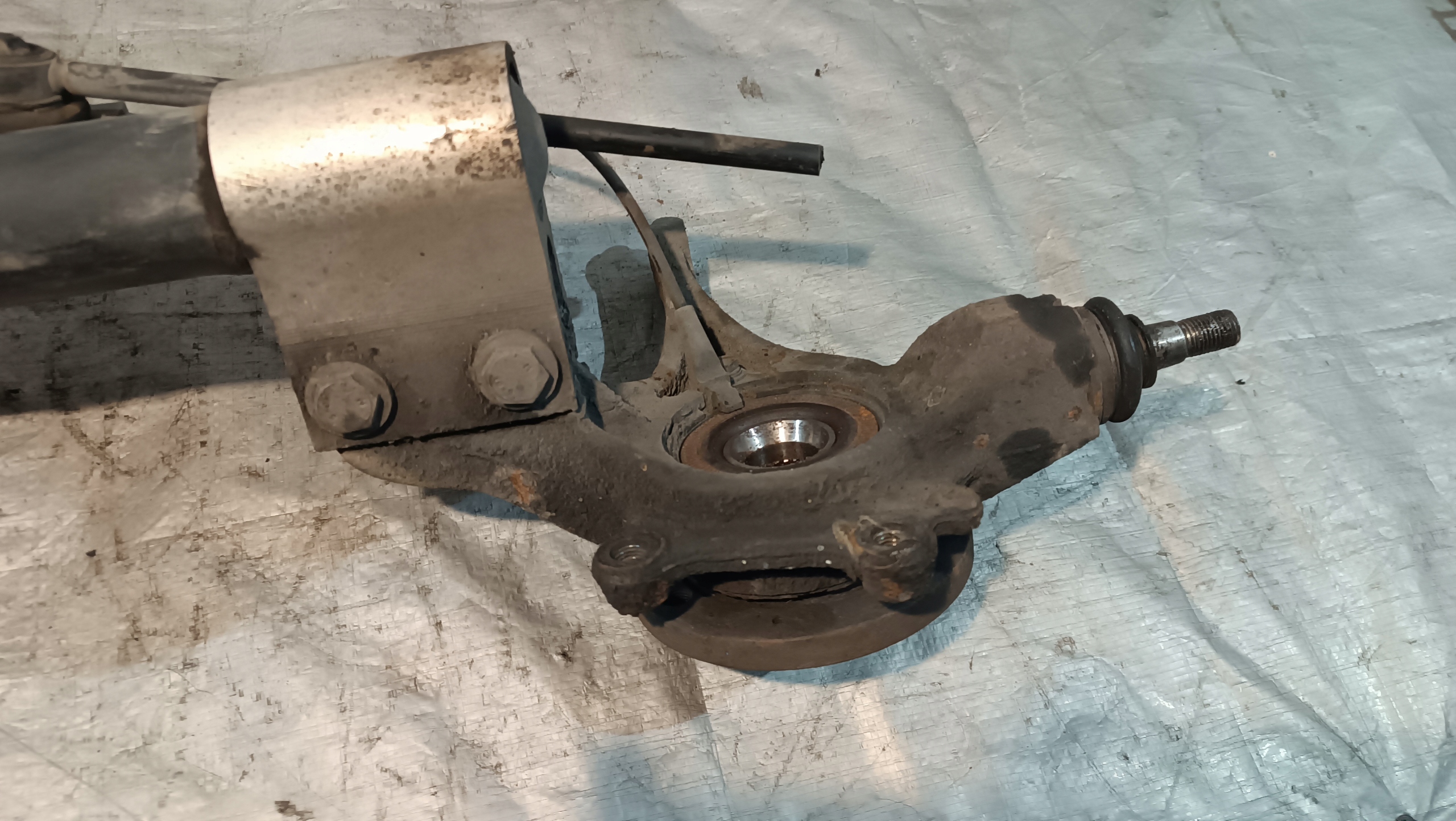 McPherson right front CITROEN C4 1.4B 2005r