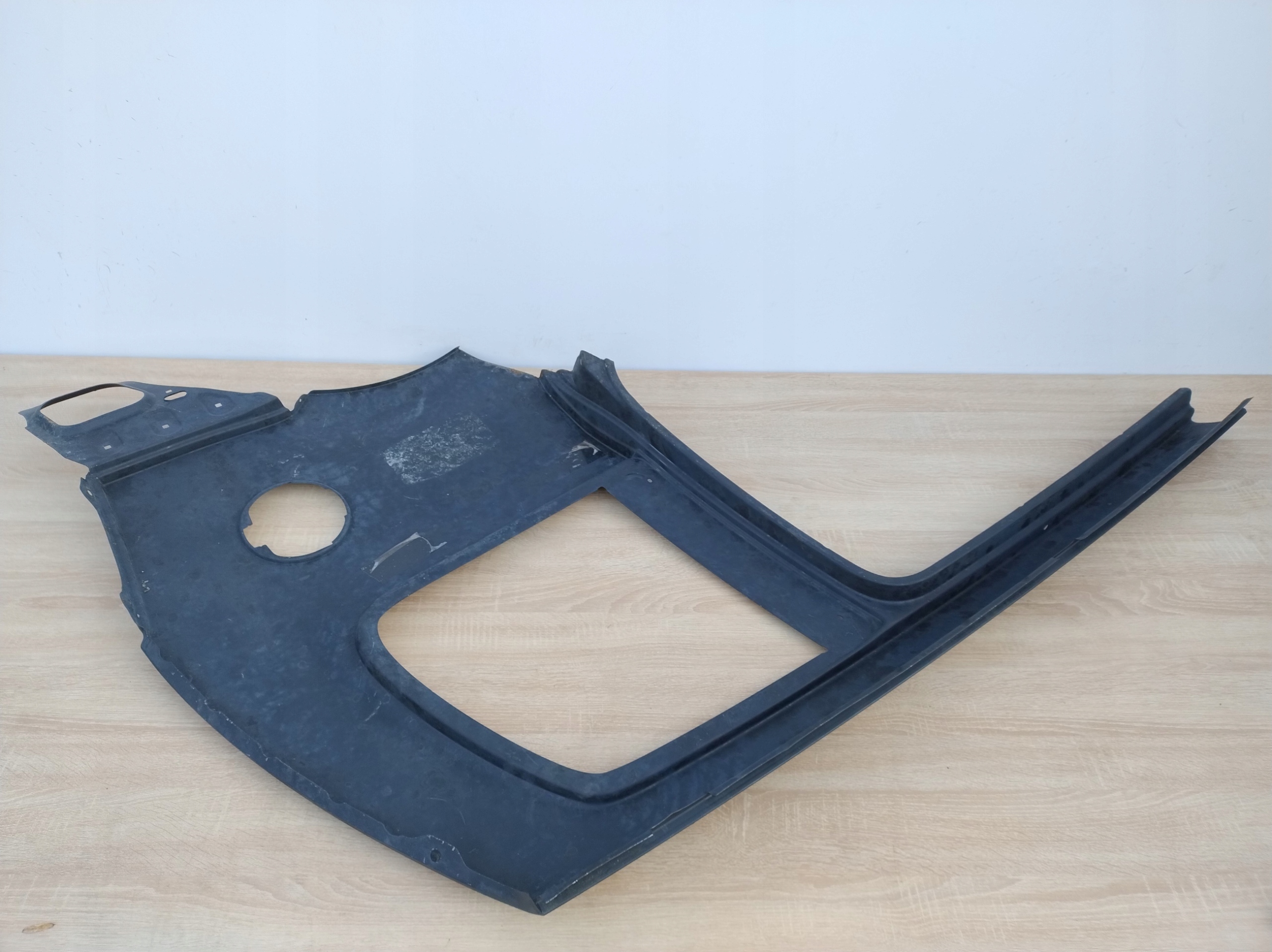 VW TOURAN 03-10 ROK fender rear part rear side
