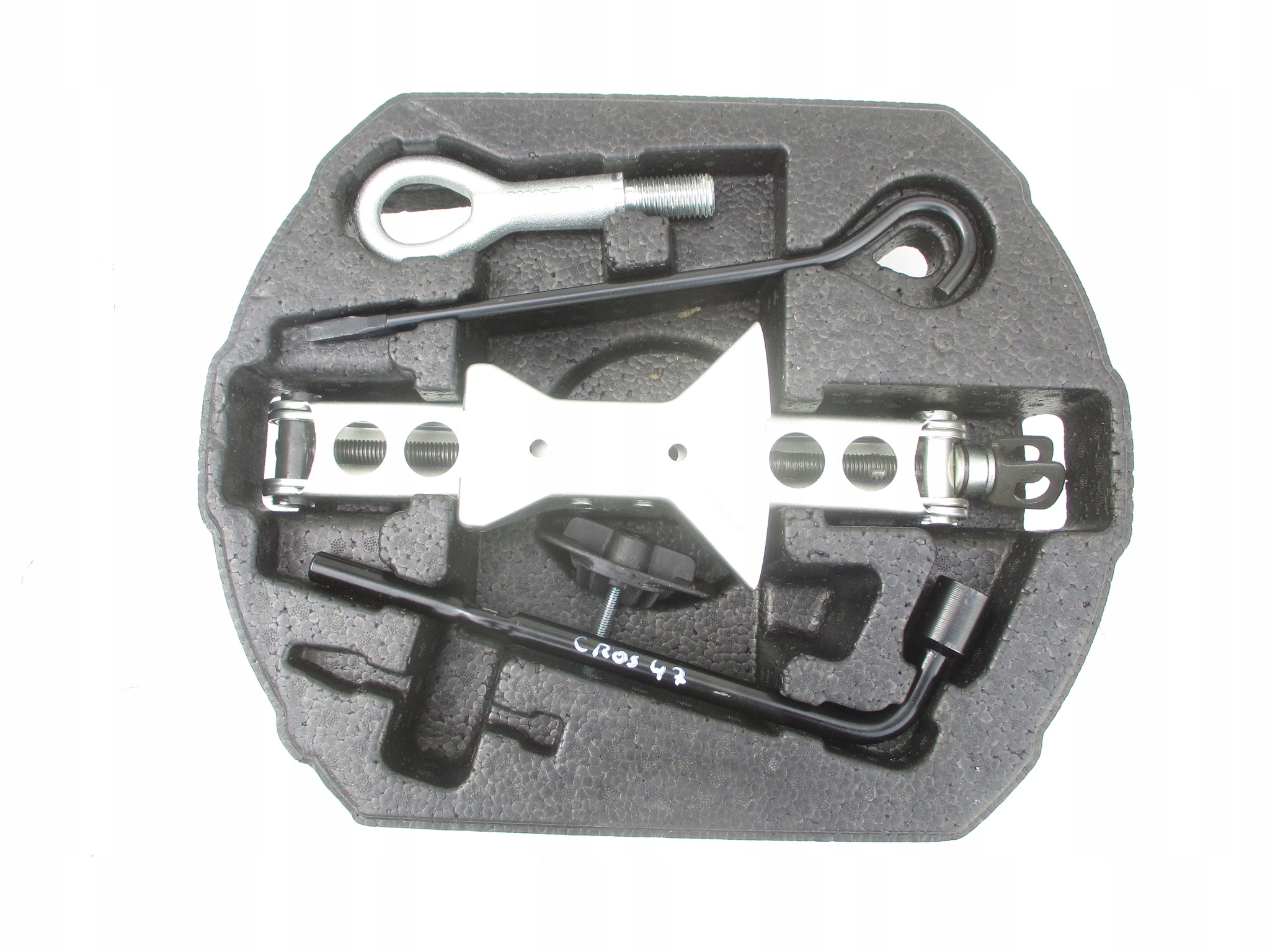 SUZUKI SX4 S-CROSS LEWAREK KLUCZ UCHO STYROPIAN