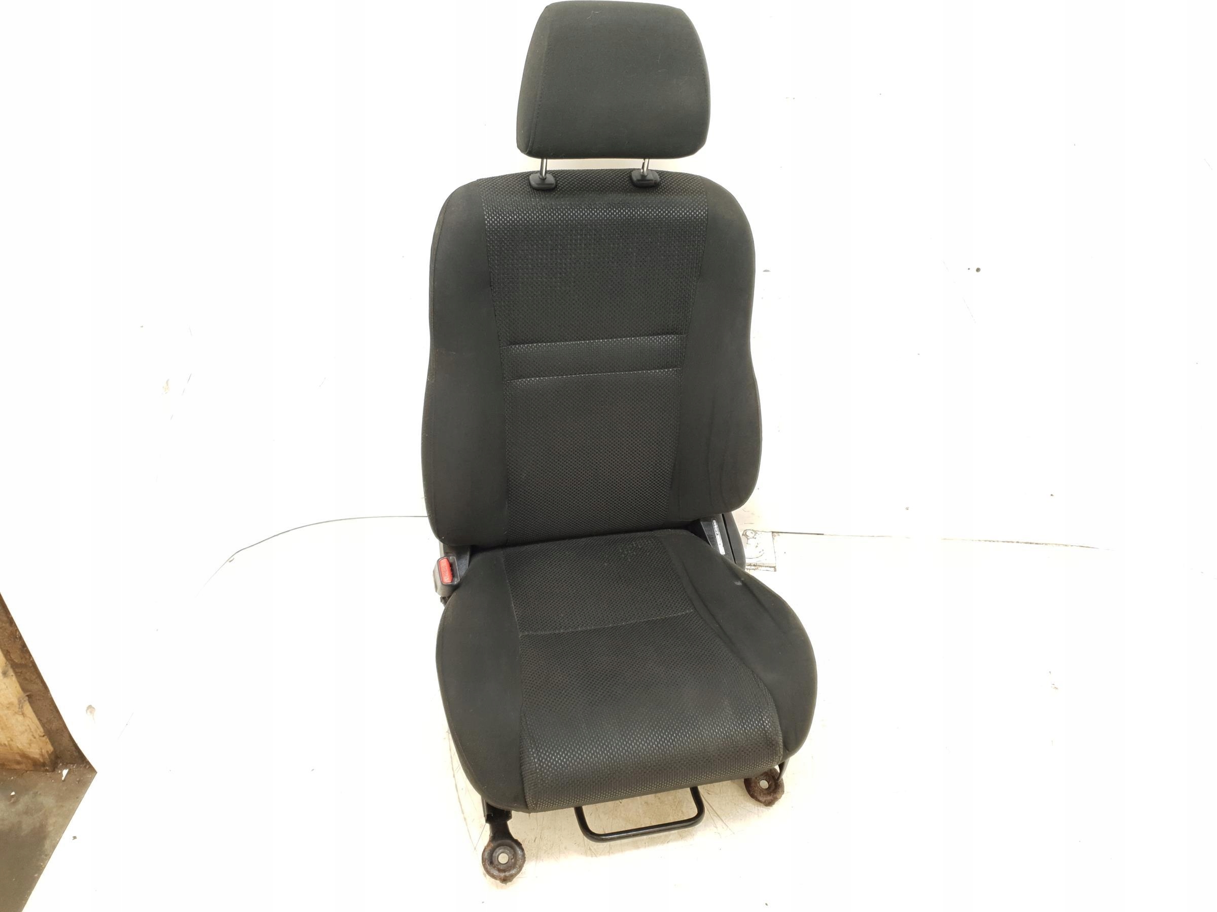 FOTEL KIEROWCY LEWY PRZÓD TOYOTA AVENSIS II T25