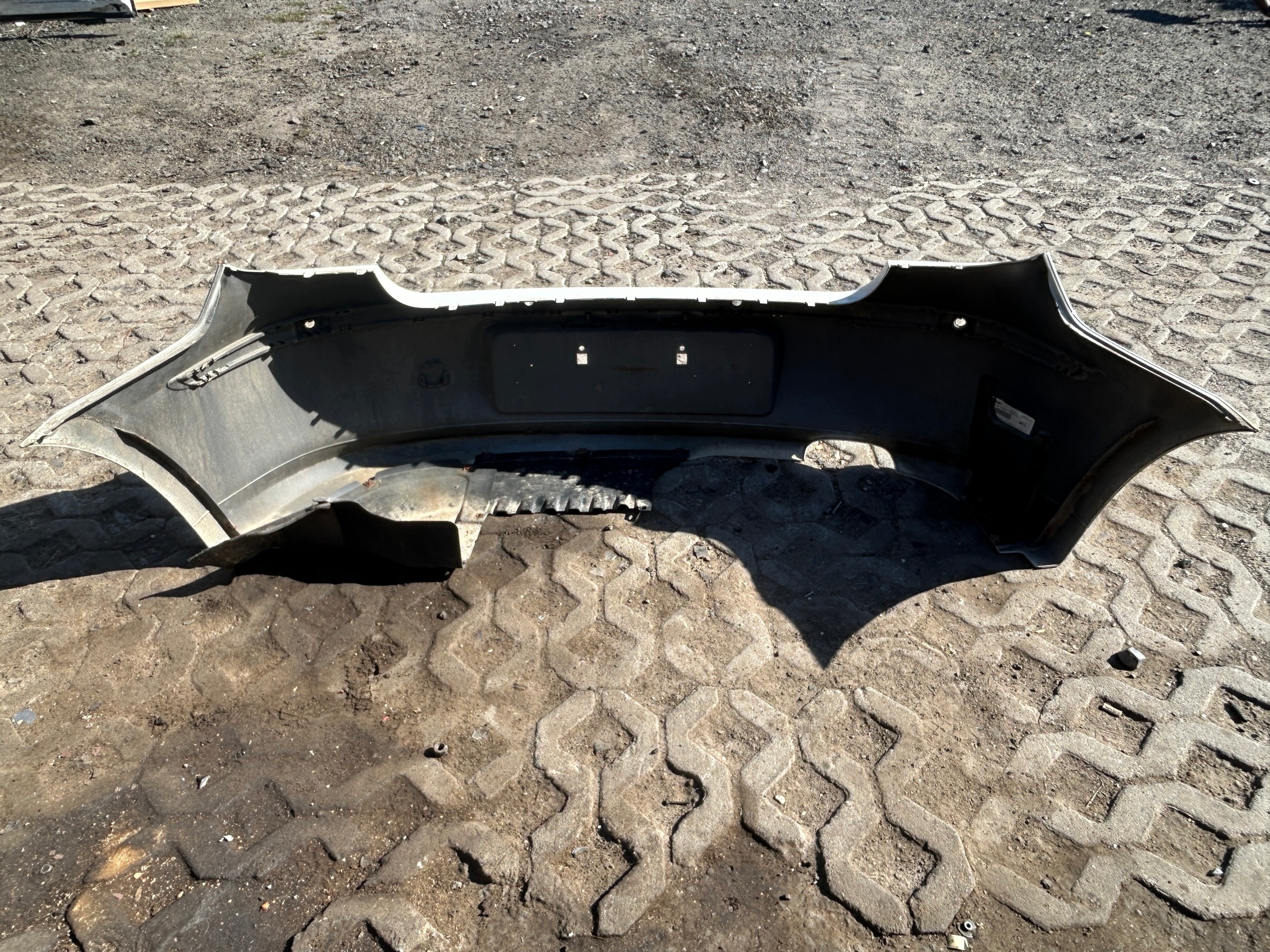 BMW E87 LCI bumper rear ALPINWEISS 3